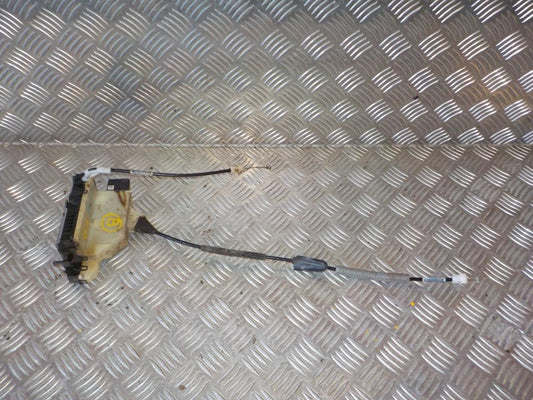 Peugeot 208 Dørlås Med OEM Nr. 9688080880 Fra Peugeot Ophugger