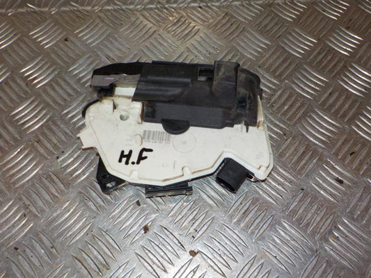 Skoda Fabia Dørlås Med OEM Nr. 1S1837016C Fra Skoda Ophugger