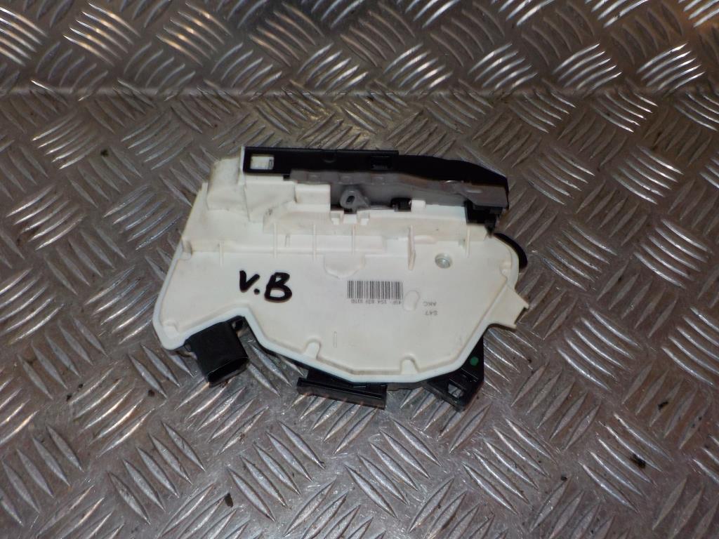 Skoda Fabia Dørlås Med OEM Nr. 5N0839015F Fra Skoda Ophugger