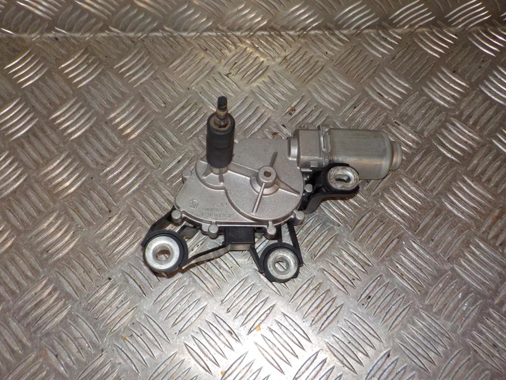 Skoda Fabia Bagrudevisker Motor Med OEM Nr. 5J7955711B Fra Skoda Ophugger