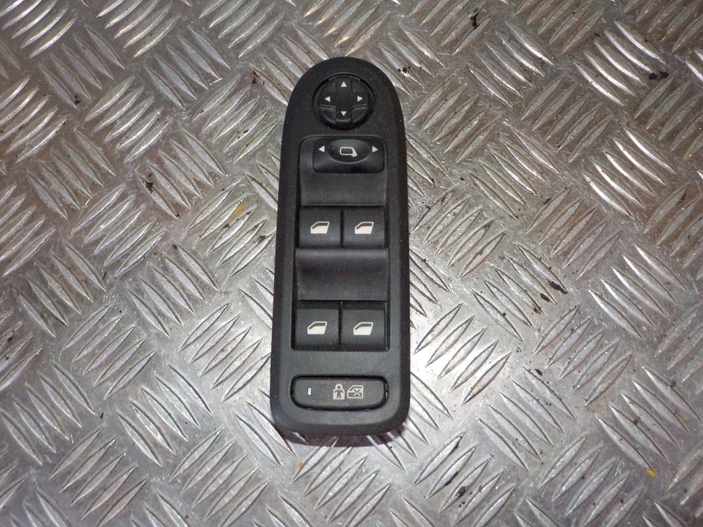 Peugeot 308 Kontakt Rudehejs Med OEM Nr. 96644915XT Fra Peugeot Ophugger