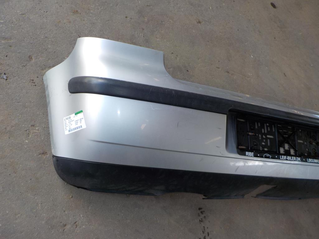VW Polo 9N Bagkofanger Med OEM Nr. 6Q6807417 Fra VW Ophugger