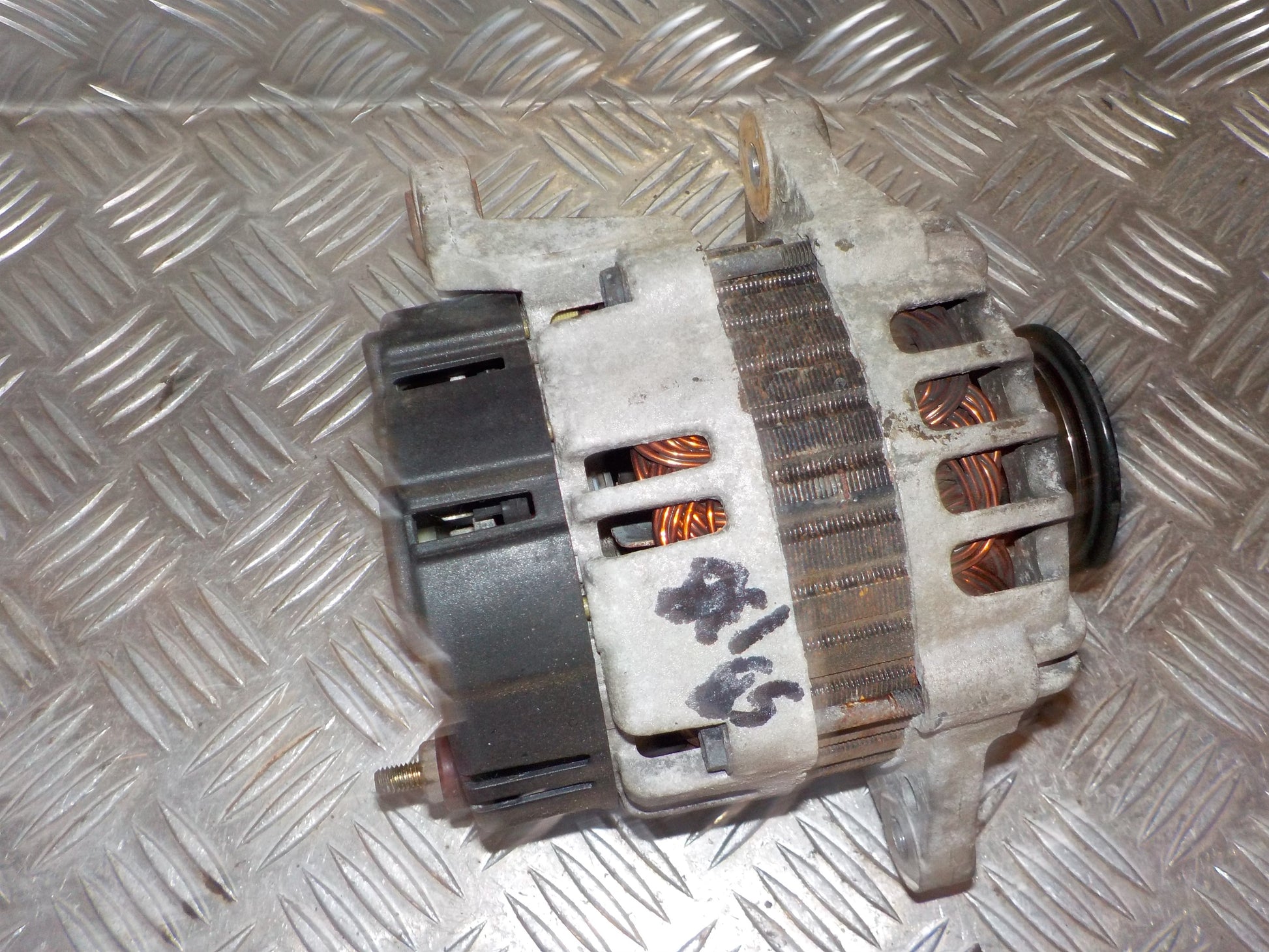 Chevrolet Kalos Generator Med OEM Nr. 96404263 Fra Chevrolet Ophugger