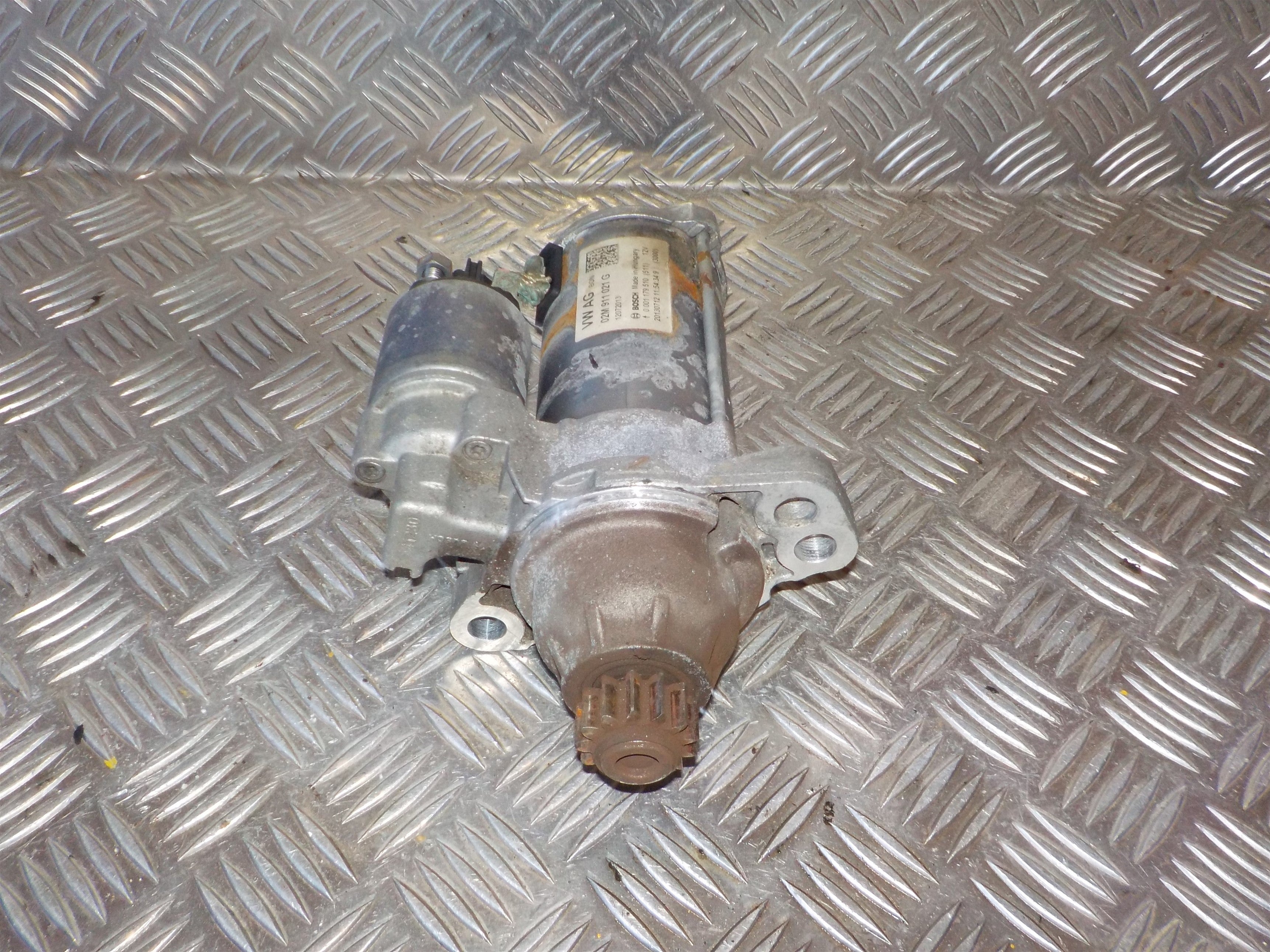VW Up Starter Med OEM Nr. 02M911021G Fra VW Ophugger