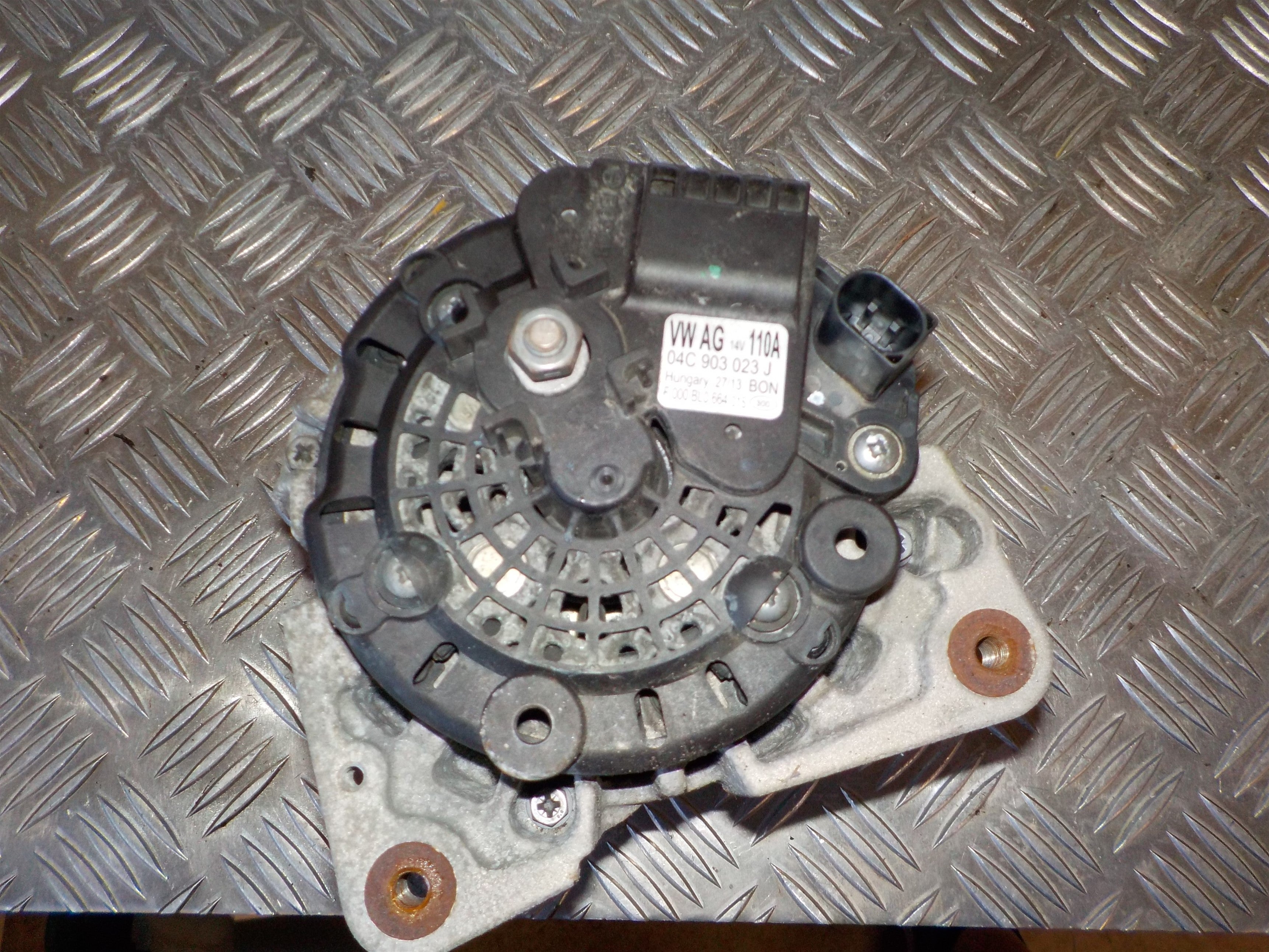 VW Up Generator Med OEM Nr. 04C903023DX Fra VW Ophugger