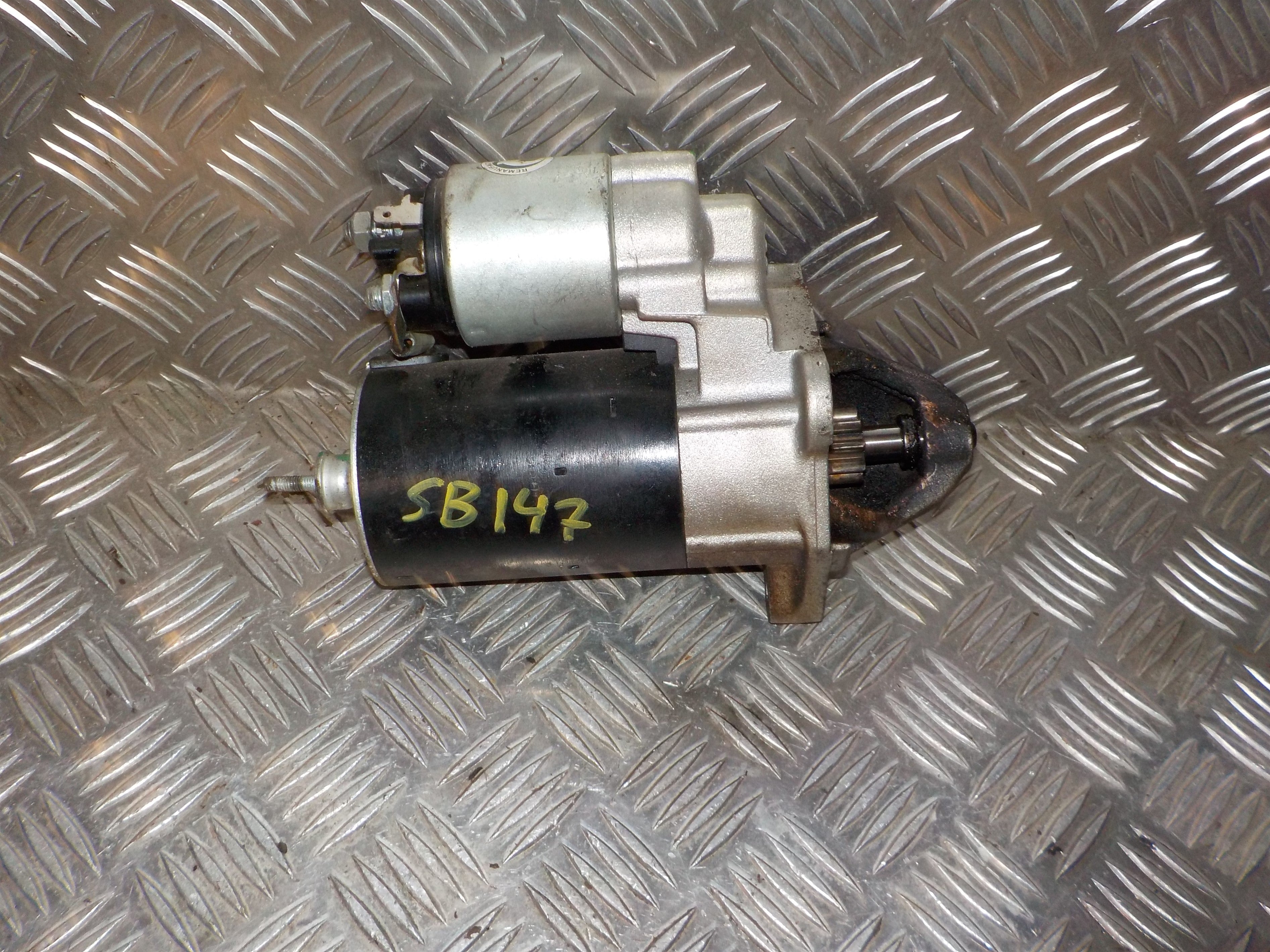 VW Passat 3B Starter Med OEM Nr. 012911023 Fra VW Ophugger