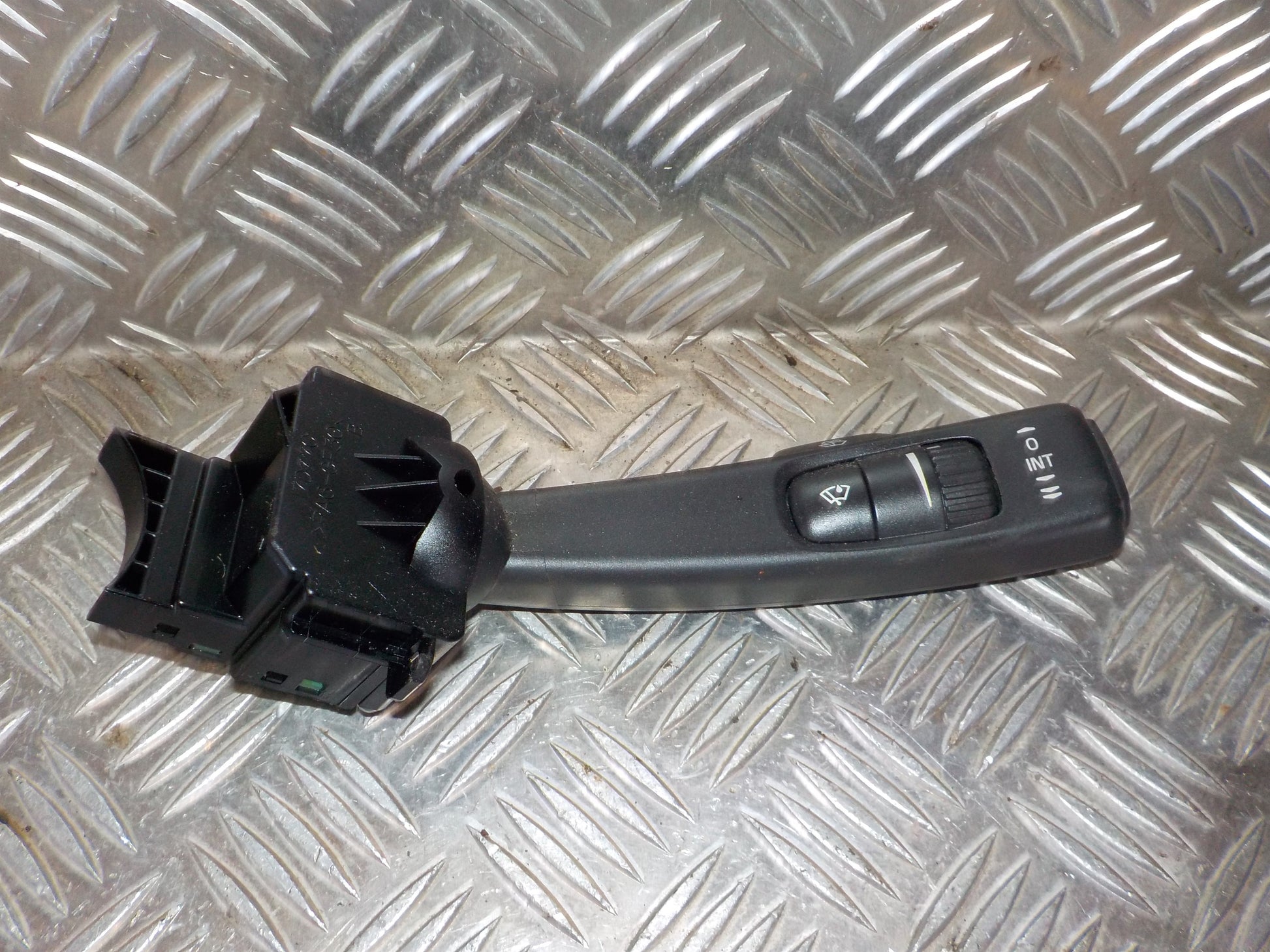 Volvo S40/V50 Kontakt Blink Med OEM Nr. Ophugger Fra Volvo Ophugger