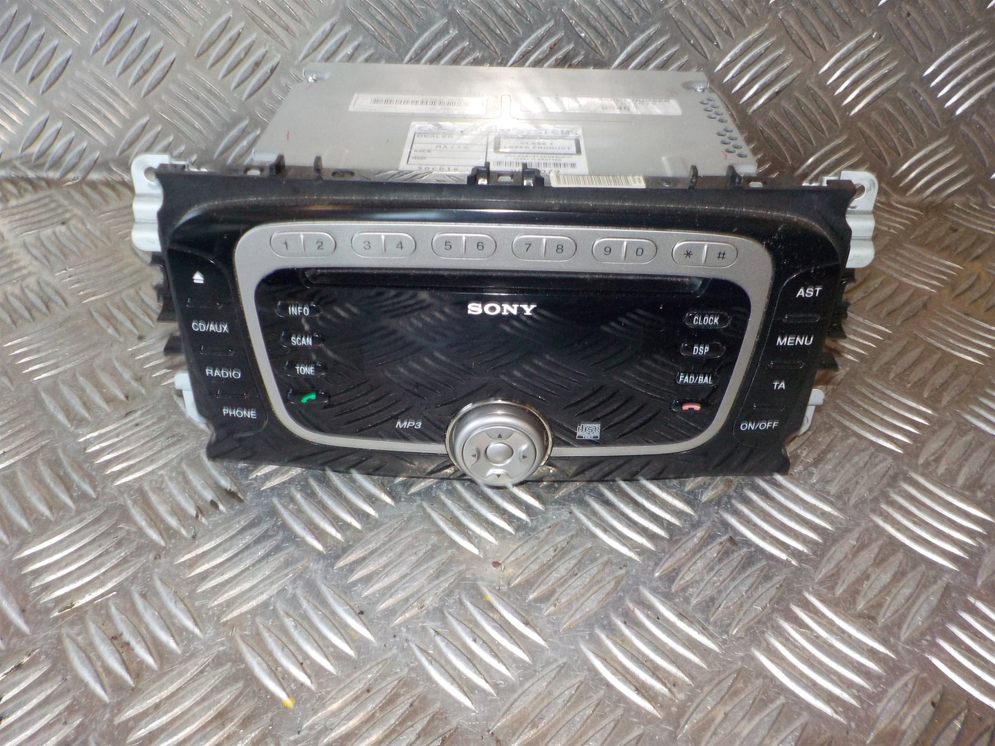 Ford Mondeo 4 Radio M/Cd Med OEM Nr. 7S7T18C939CD Fra Ford Ophugger