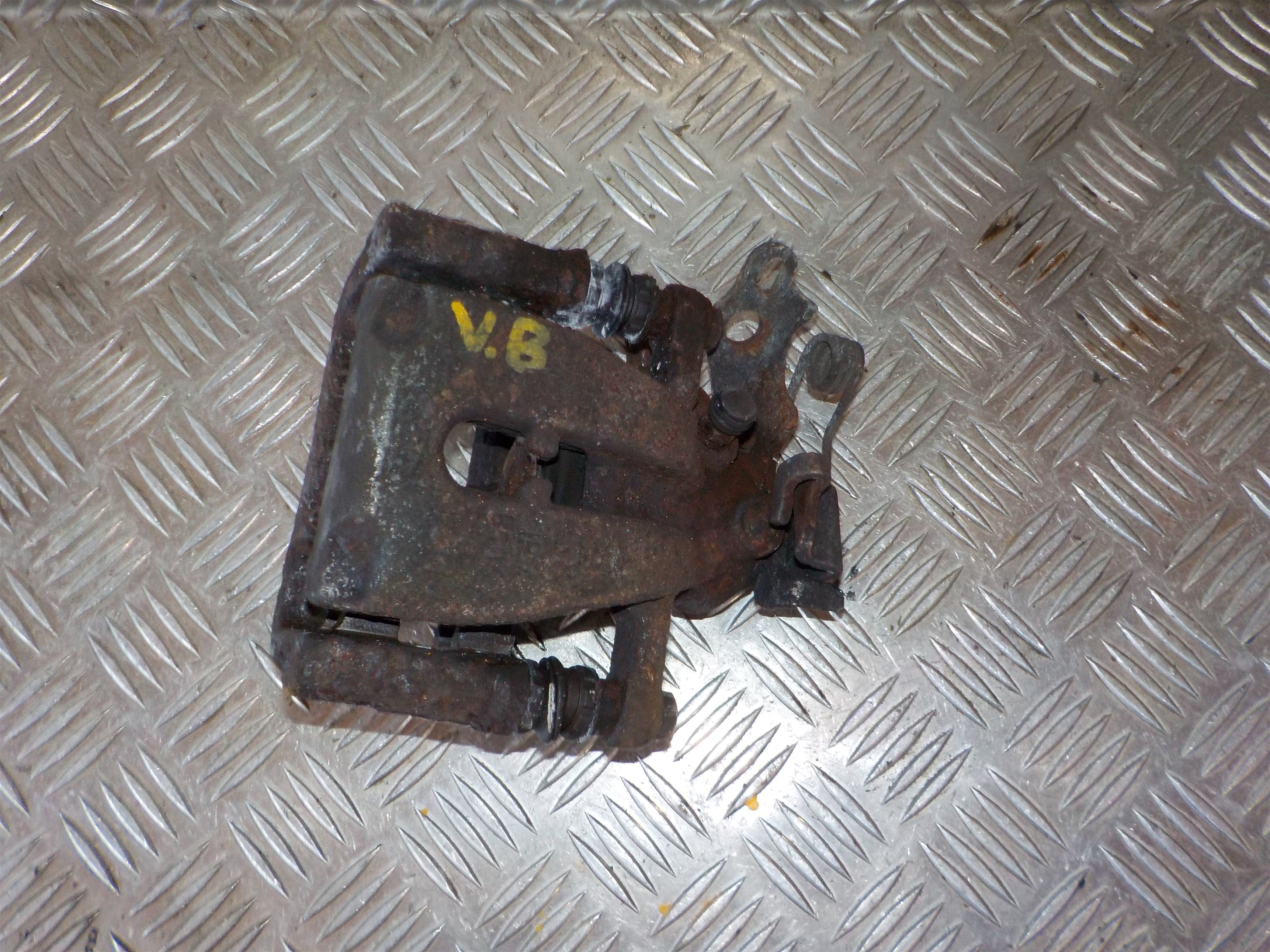 Ford Mondeo 4 Bremsekaliber Vb Med OEM Nr. 1738988 Fra Ford Ophugger