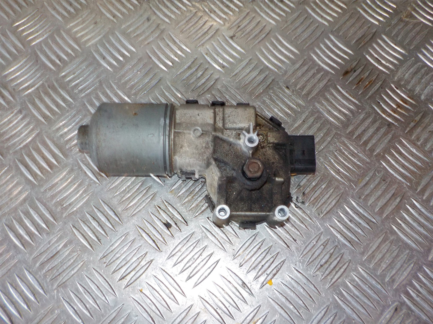 Ford Mondeo 4 Viskermotor Med OEM Nr. 0390241633 Fra Ford Ophugger