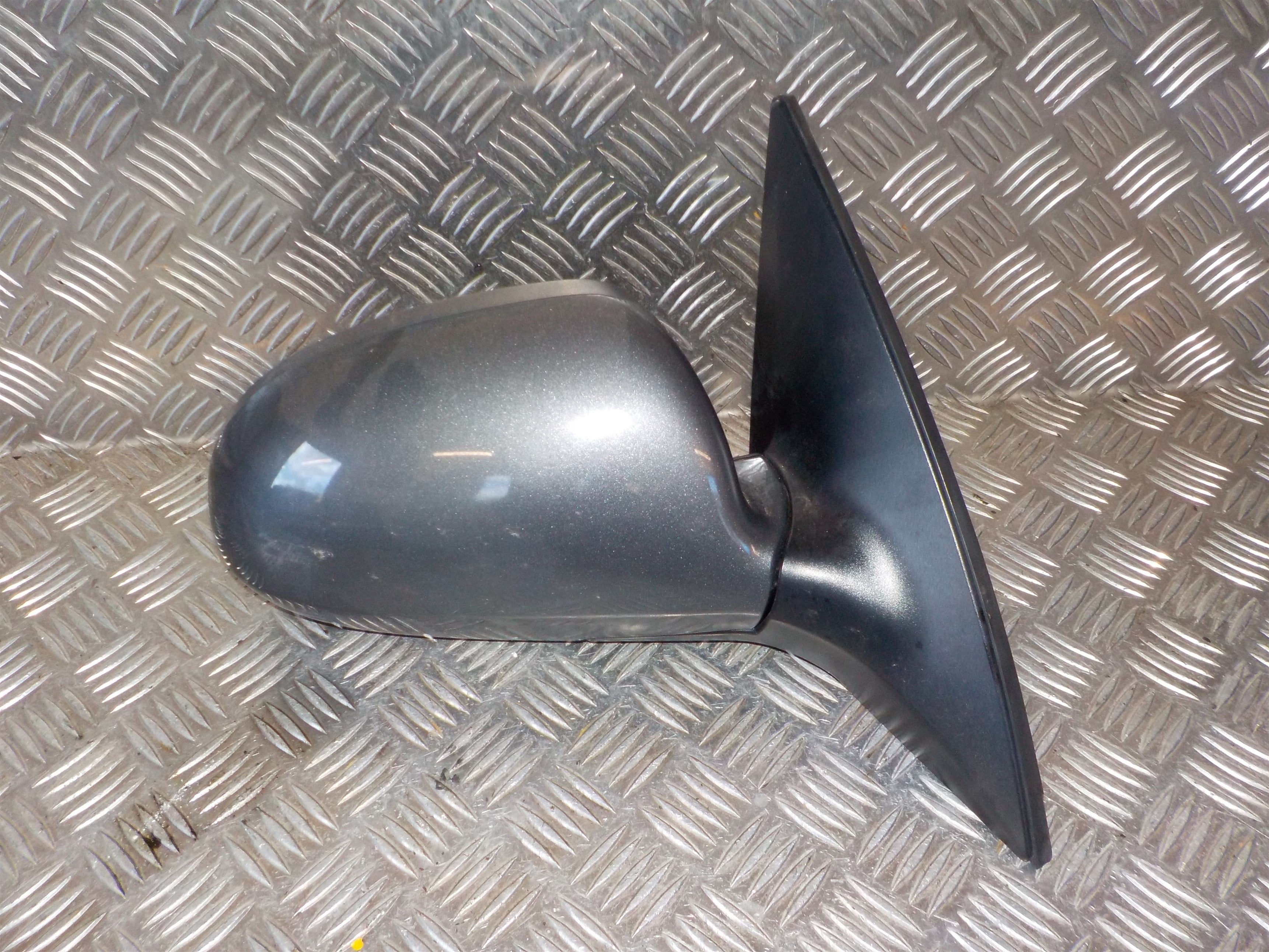 Hyundai I30 Km Sidespejl Med OEM Nr. 876202l400 Fra Hyundai Ophugger