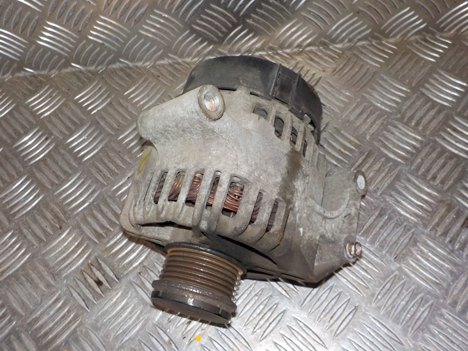 Fiat Doblo Generator Med OEM Nr. 51602500 Fra Fiat Ophugger