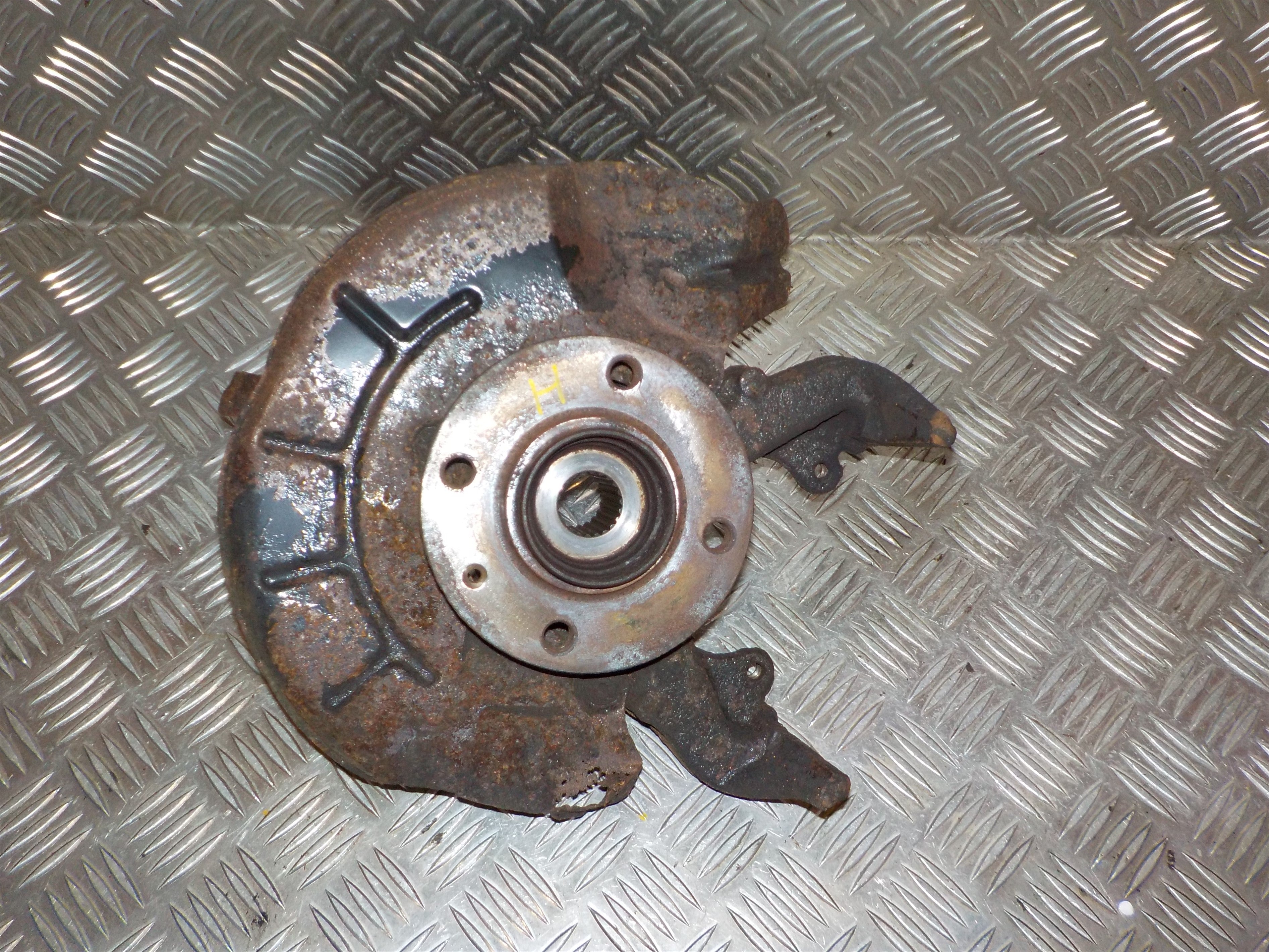 VW Up Spindel For H Med OEM Nr. 1S0407256C Fra VW Ophugger