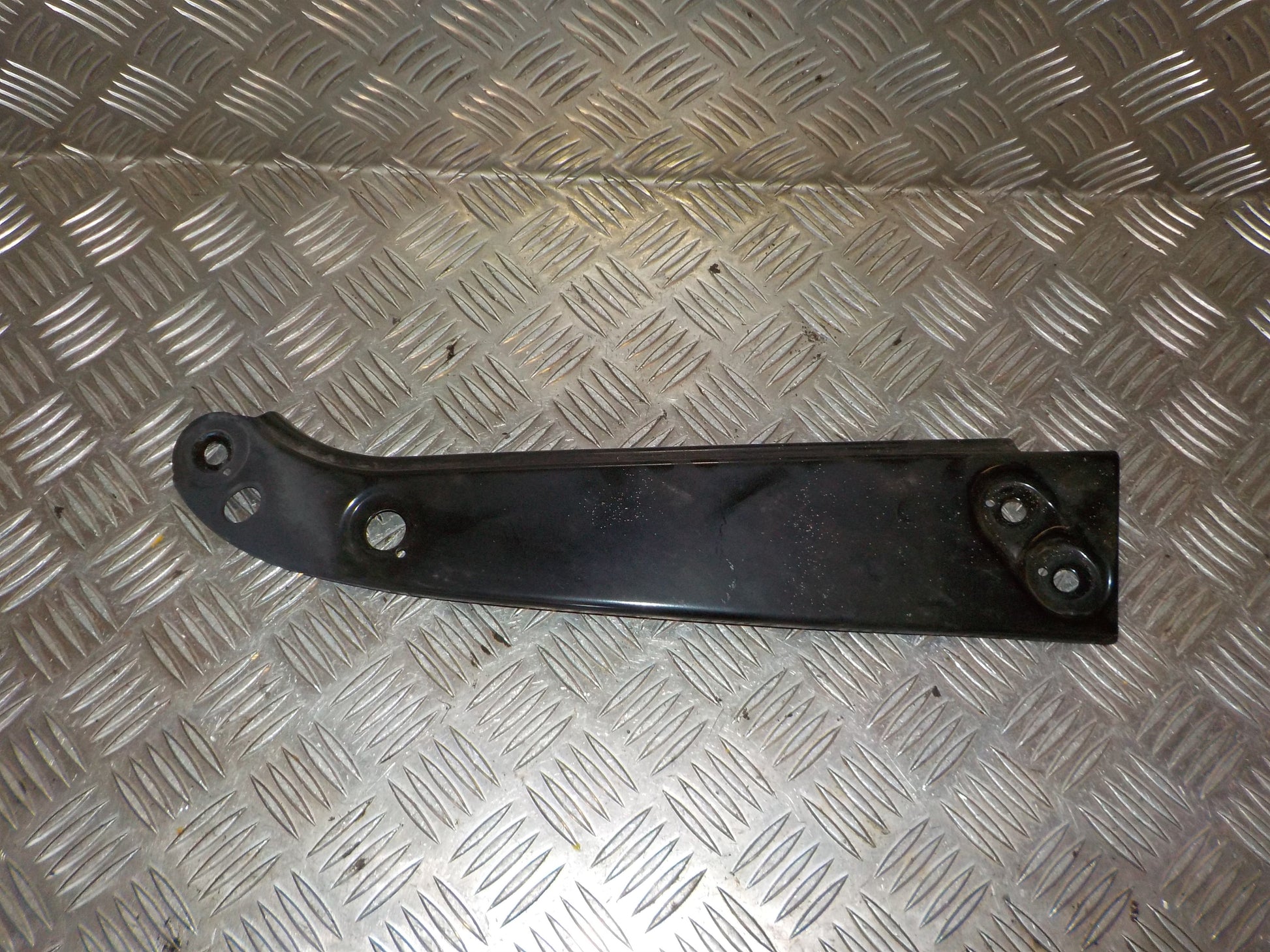 Seat Mii Låseplade Med OEM Nr. 1S0805932	 Fra Seat Ophugger