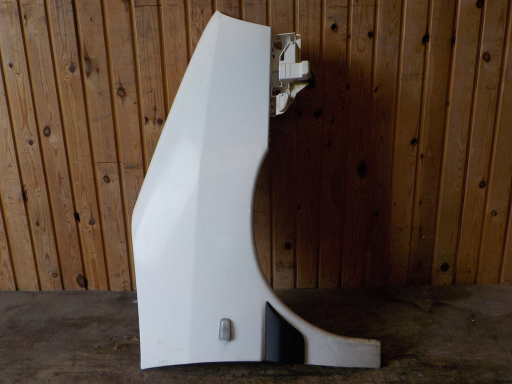 Fiat Scudo Forskærm H Med OEM Nr. 9467001088 Fra Fiat Ophugger