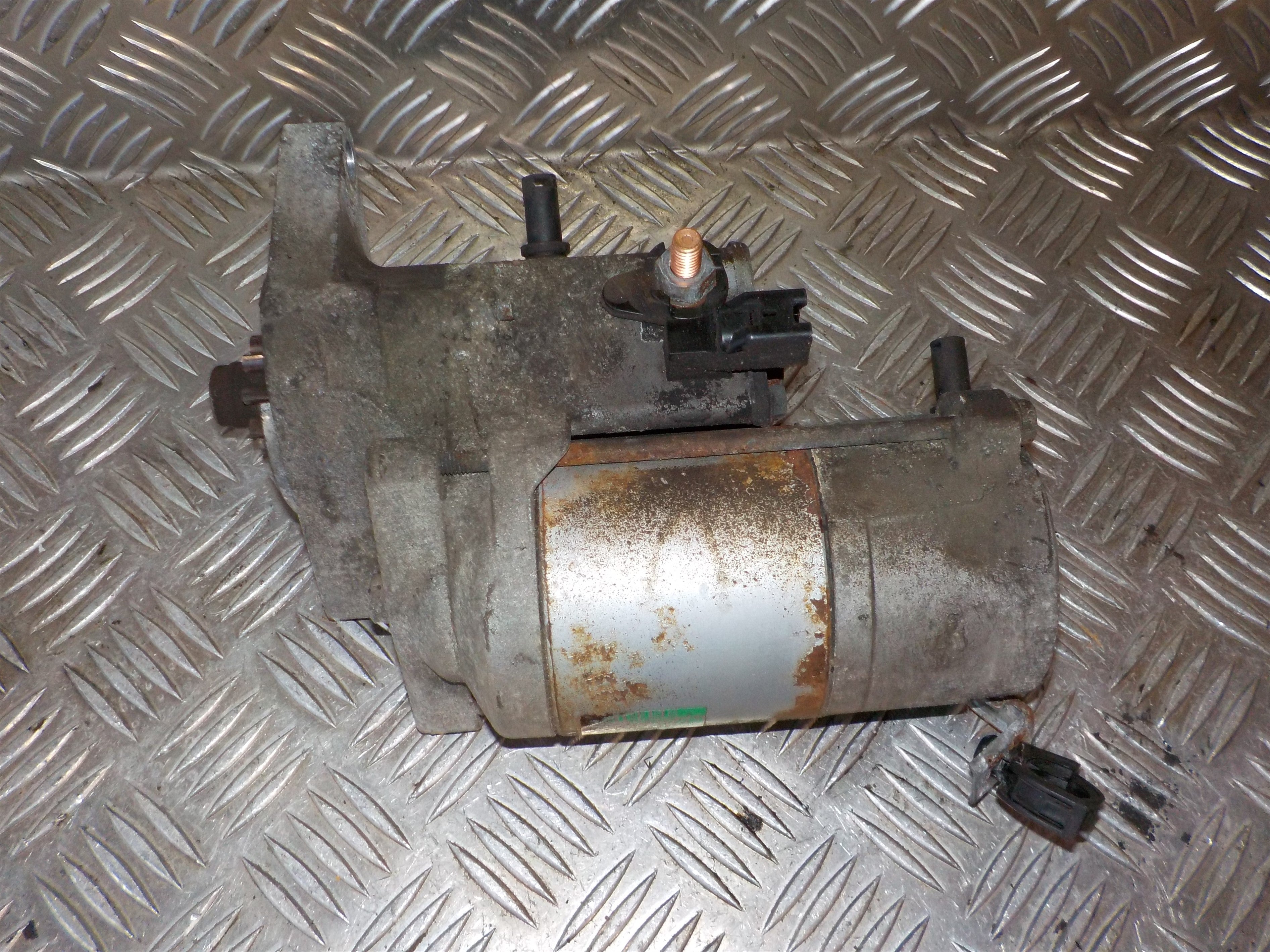 Toyota Yaris Starter Med OEM Nr. 4280002730 Fra Toyota Ophugger