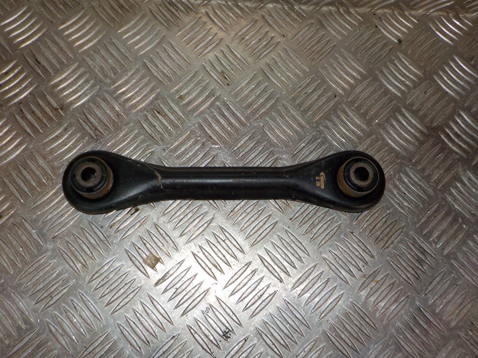 Volvo S40/V50 Bærearm Bag Ens Med OEM Nr. 30683067 Fra Volvo Ophugger