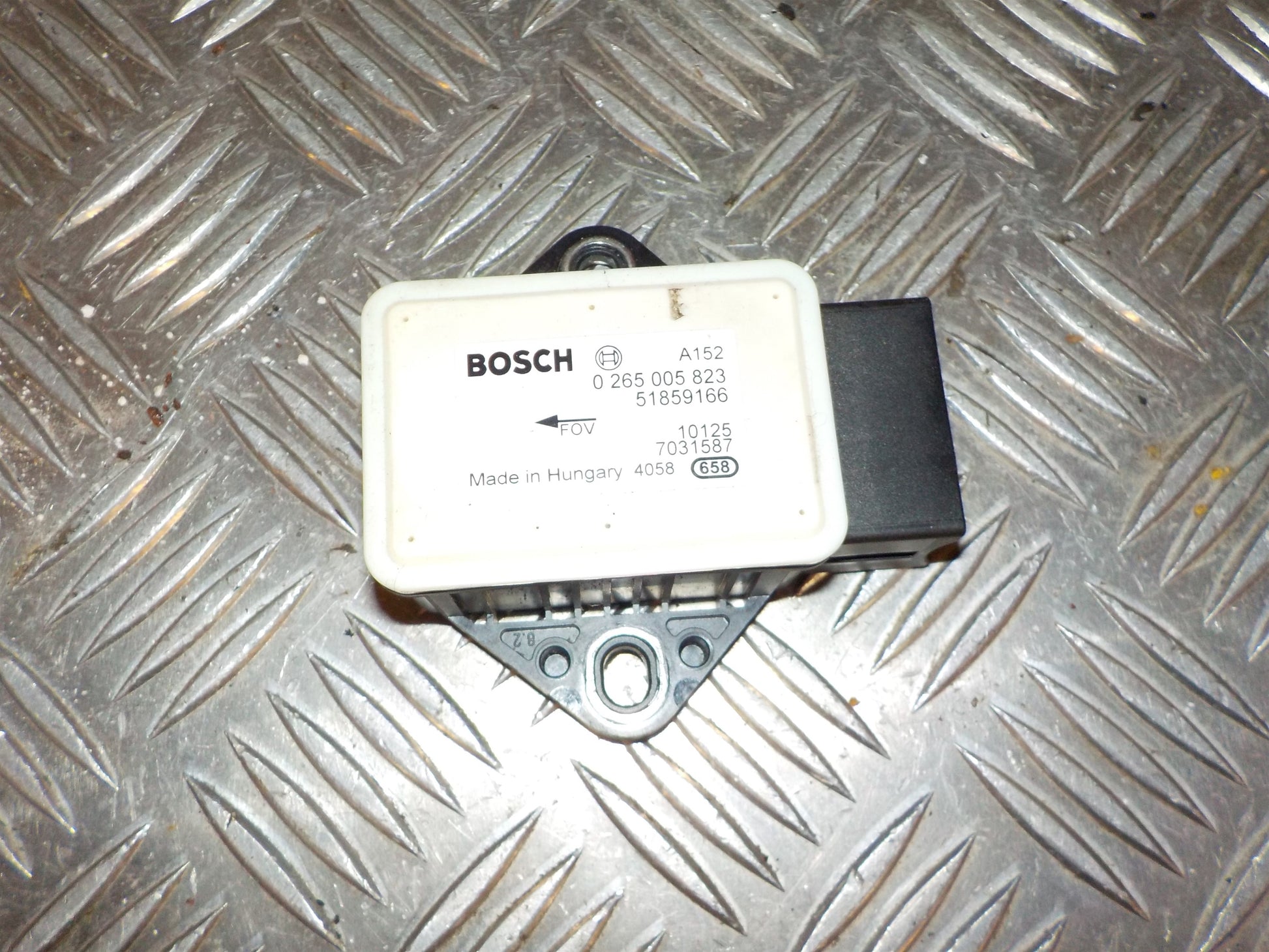 Fiat Punto Evo Esp Sensor Med OEM Nr. 51859166 Fra Fiat Ophugger