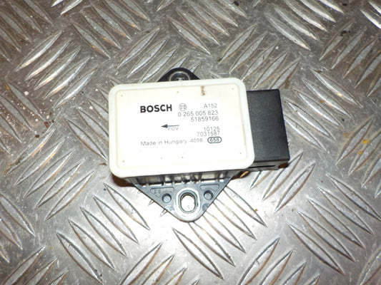 Fiat Punto Evo Esp Sensor Med OEM Nr. 51859166 Fra Fiat Ophugger