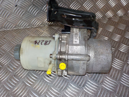 Skoda Fabia Servopumpe Med OEM Nr. 6R0423156C Fra Skoda Ophugger