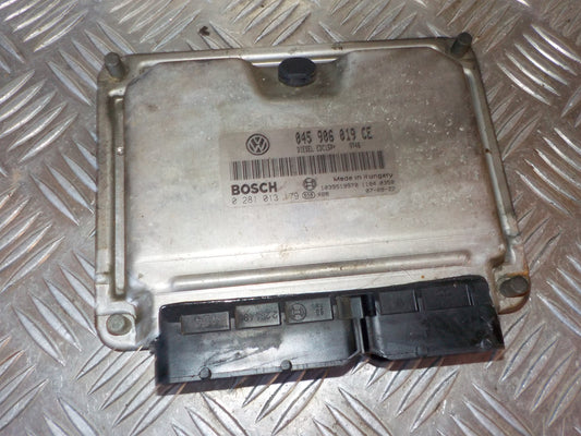 Skoda Fabia Motorstyring - Motorstyreboks - Injection Elboks Med OEM Nr. 045906019CE Fra Skoda Ophugger