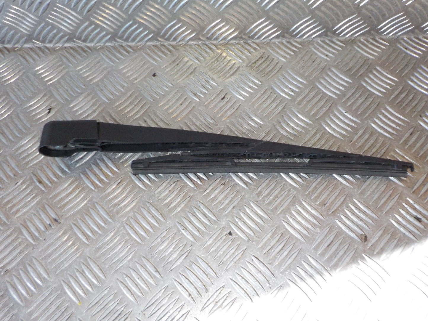 Citroen C4 Viskerarm Med OEM Nr. Ophugger Fra Citroen Ophugger