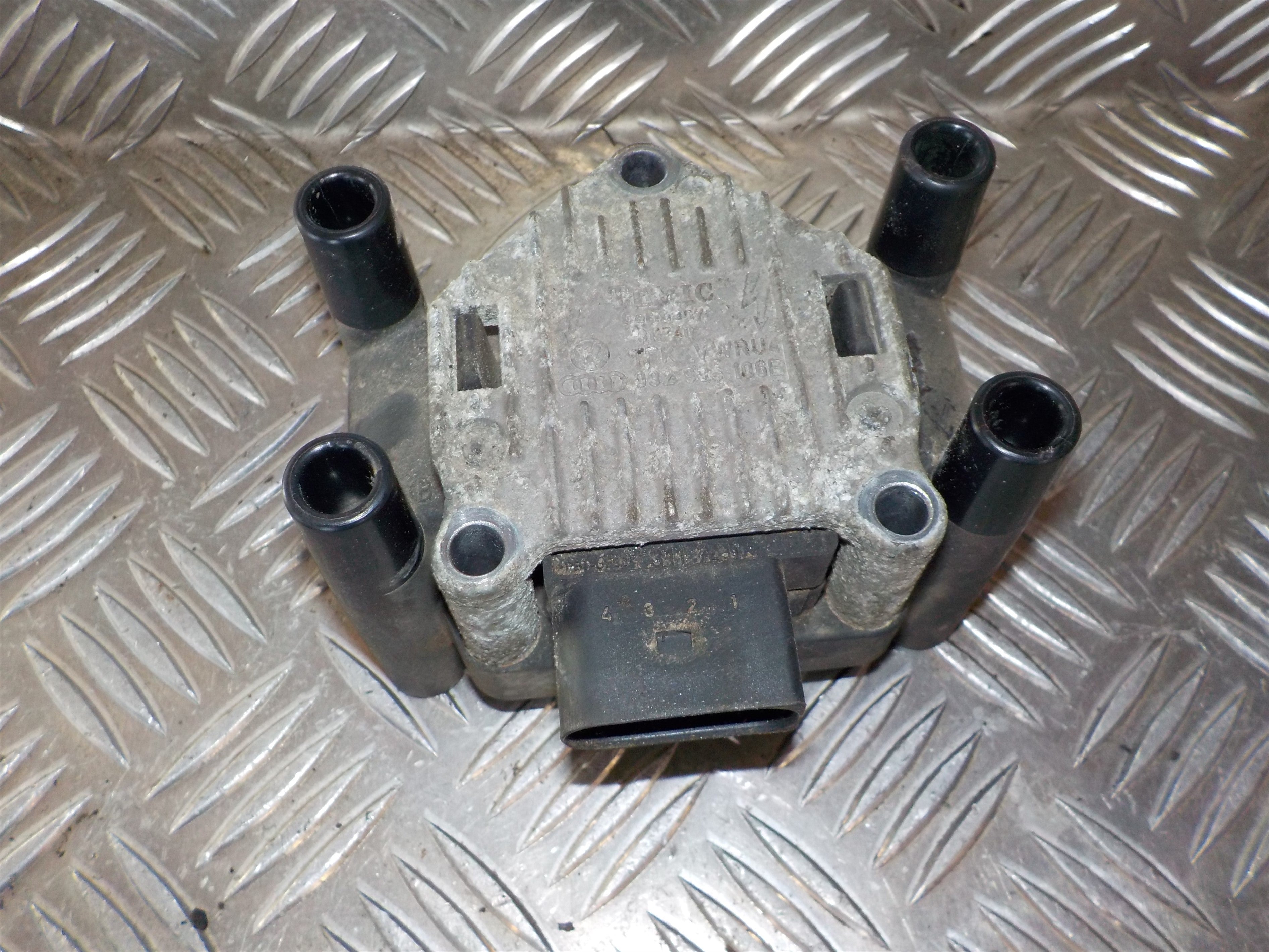 Skoda Octavia Tændspole El Med OEM Nr. 032905106F Fra Skoda Ophugger
