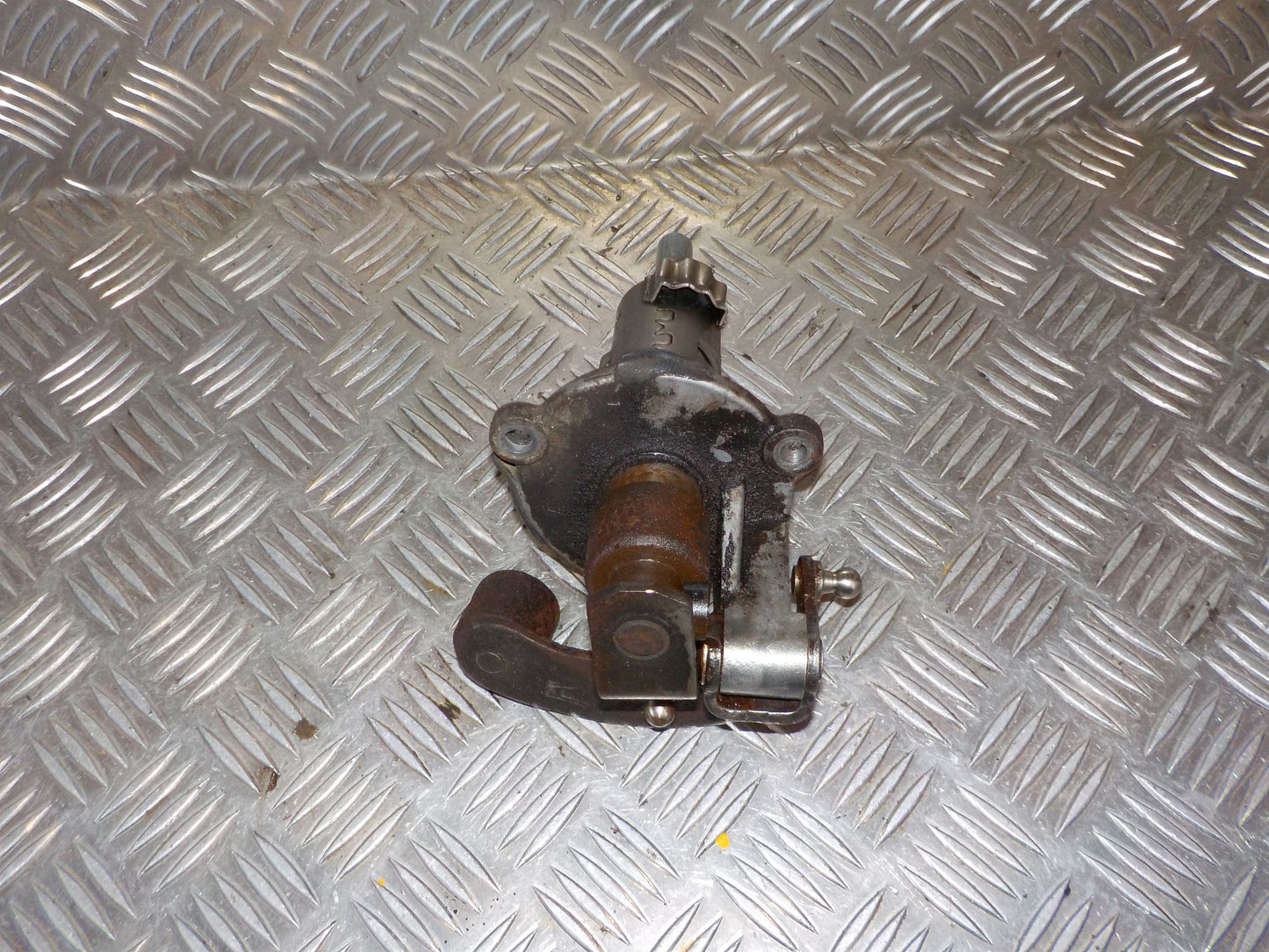 Mitsubishi Colt Gearskifte Med OEM Nr. Ophugger Fra Mitsubishi Ophugger