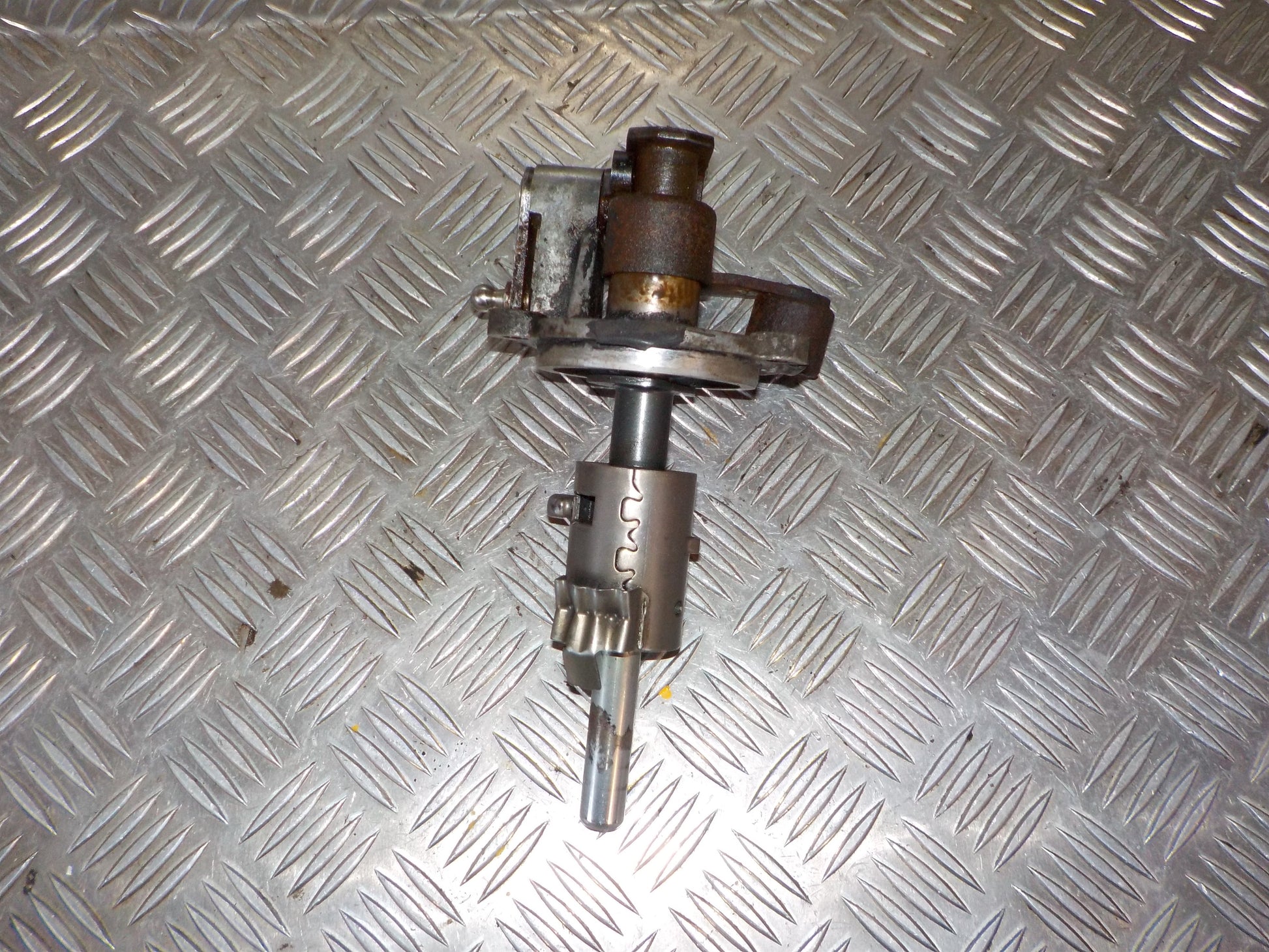 Mitsubishi Colt Gearskifte Med OEM Nr. Ophugger Fra Mitsubishi Ophugger