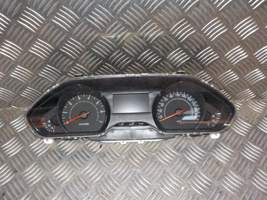 Peugeot 208 Speedometer - Instrument Med OEM Nr. 9801905280 Fra Peugeot Ophugger