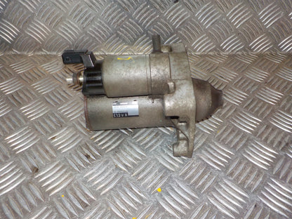 Peugeot 208 Starter Med OEM Nr. 9671530880 Fra Peugeot Ophugger
