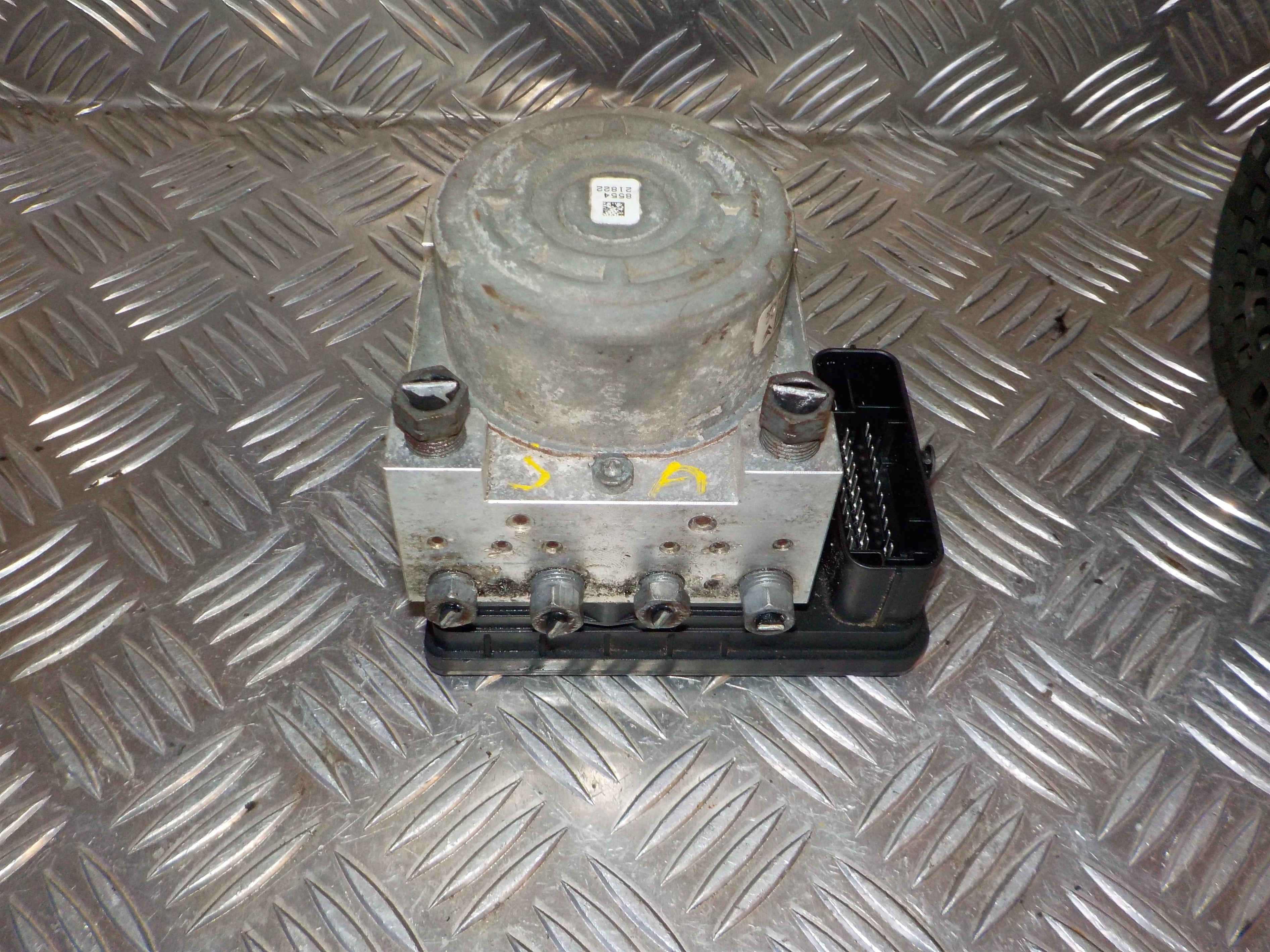Peugeot 208 ABS Pumpe Med OEM Nr. 9804162080 Fra Peugeot Ophugger