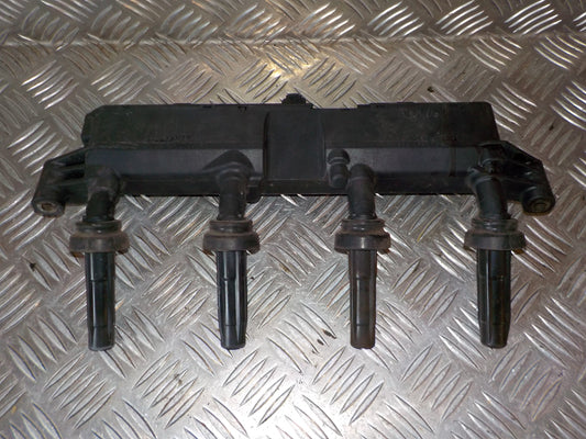 Peugeot 206 Tændspole El Med OEM Nr. 597097	 Fra Peugeot Ophugger