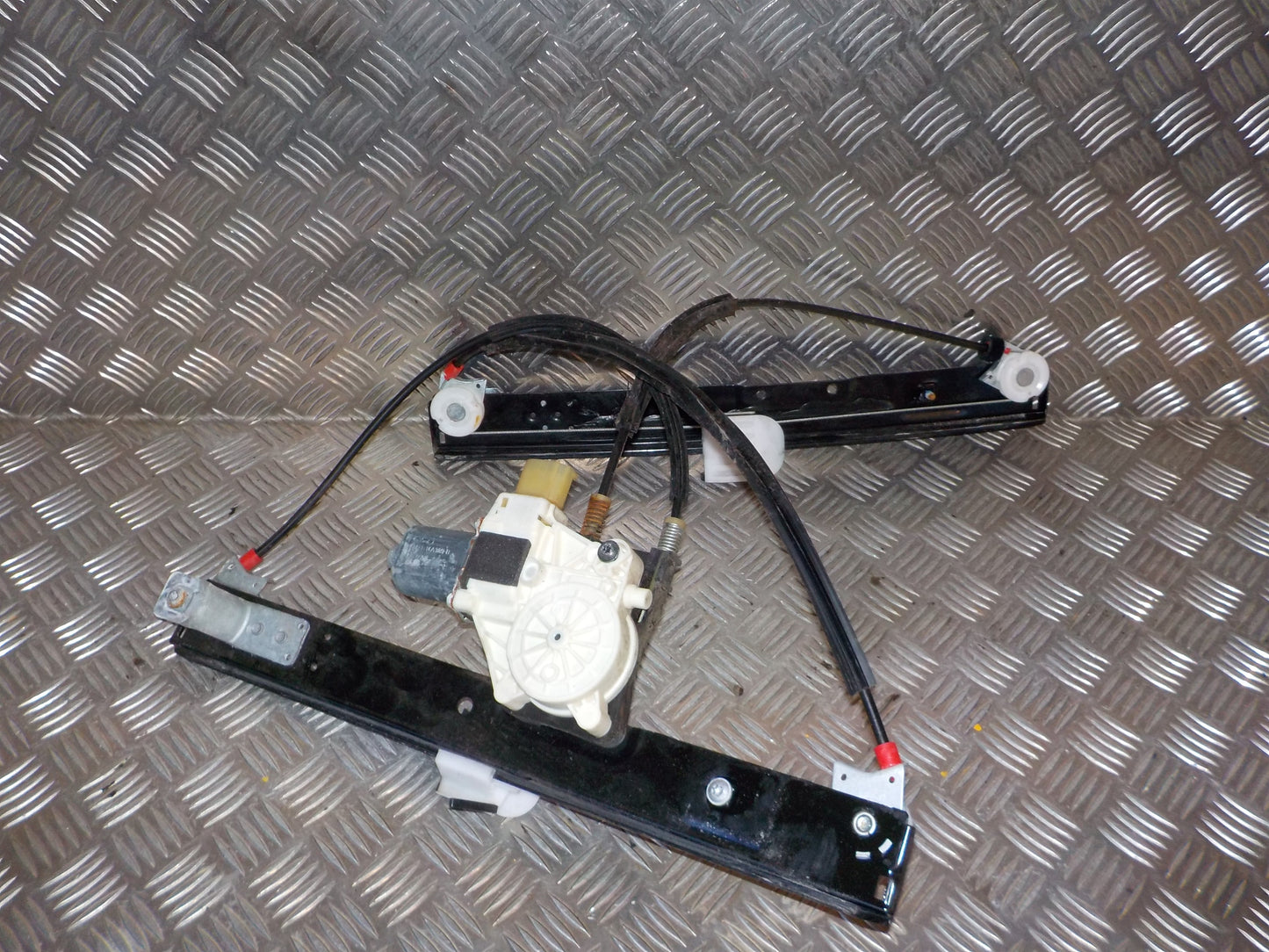 Ford Mondeo 4 Rudemotor - Rudehejs Med OEM Nr. 6M2114A389B Fra Ford Ophugger