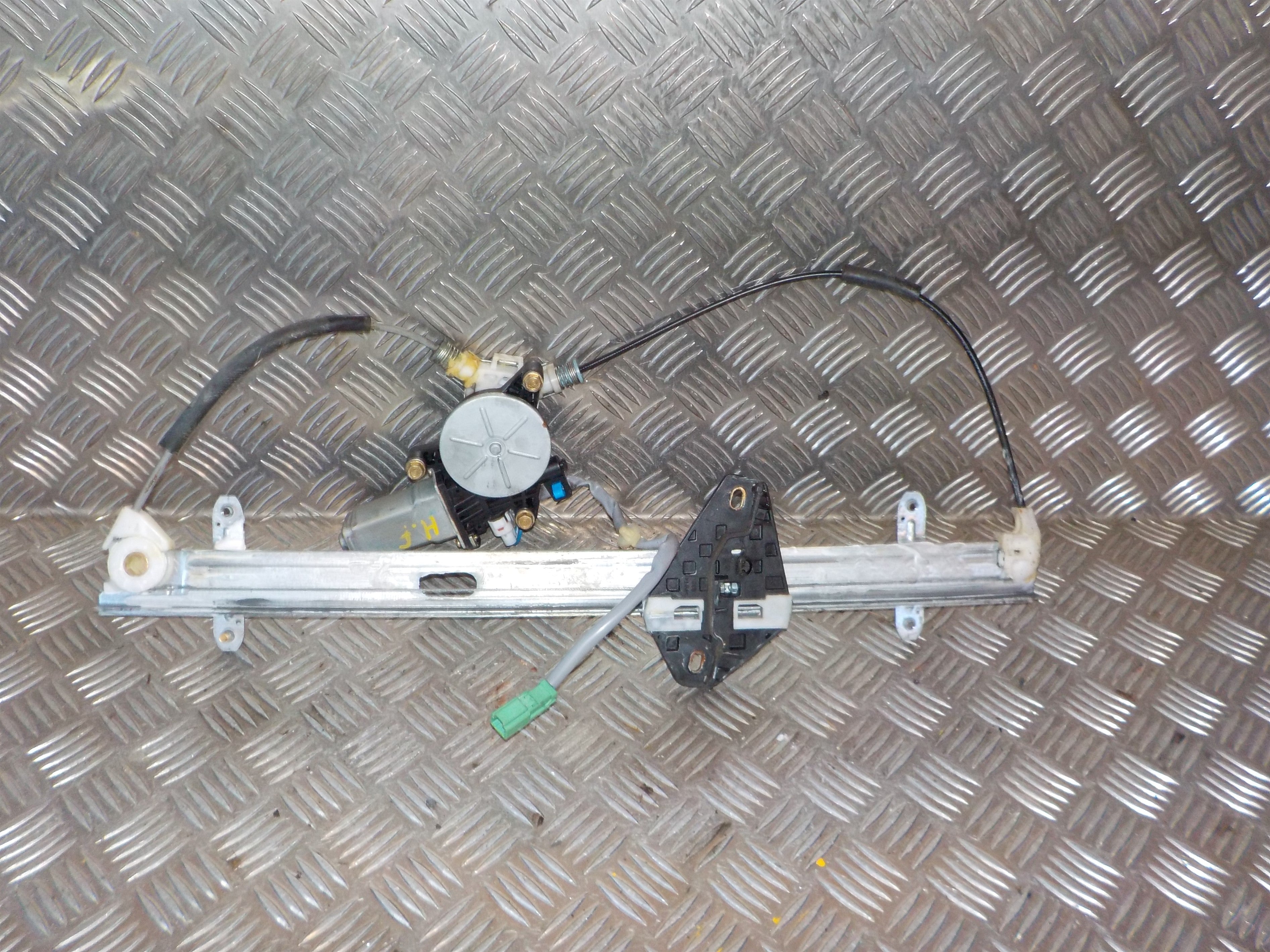 Honda Cr-V Rudemotor - Rudehejs Med OEM Nr. 72210S9AQ02 Fra Honda Ophugger
