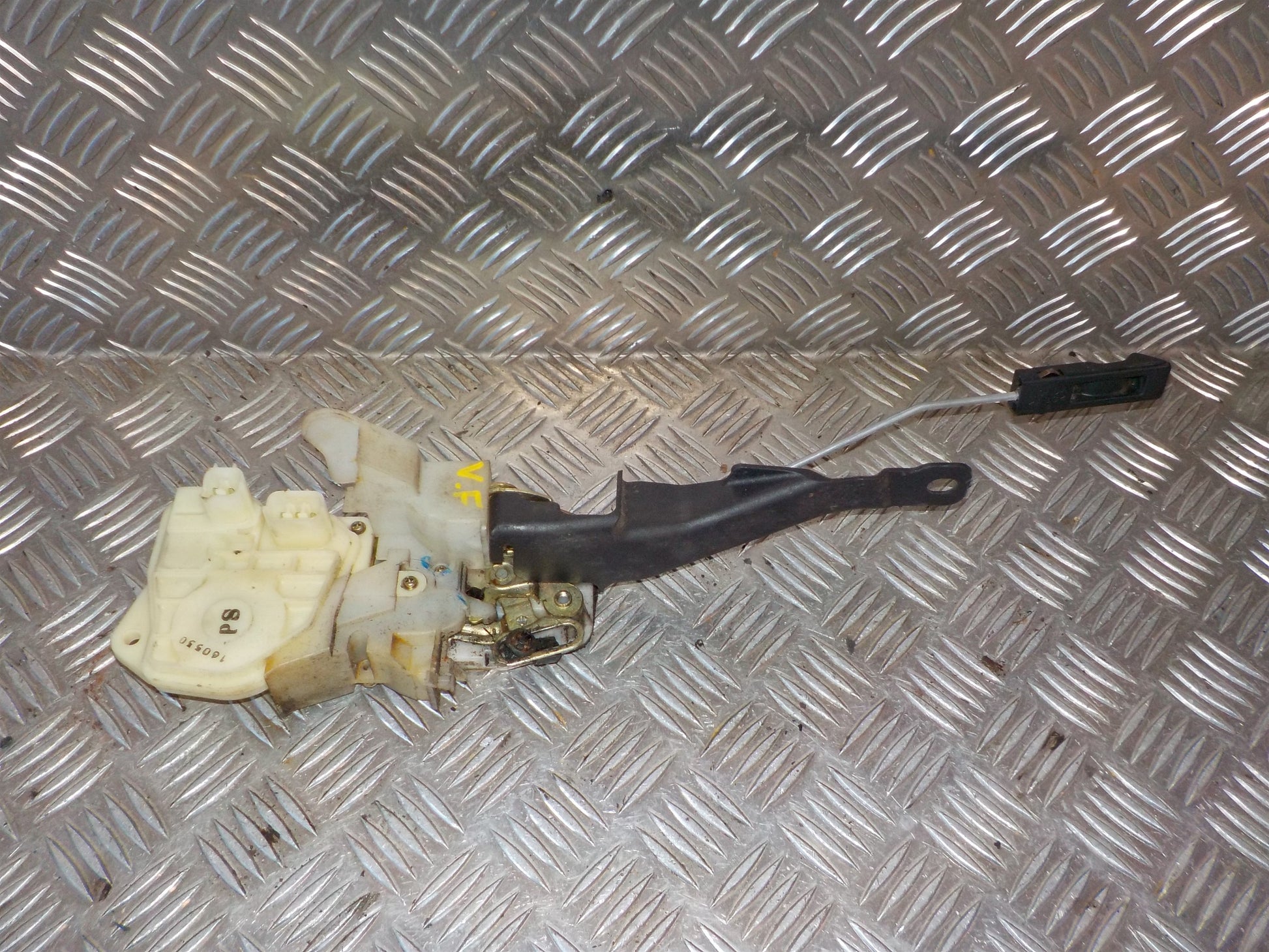 Honda CR‑V Dørlås Med OEM Nr. 72150S9AE02 Fra Honda Ophugger