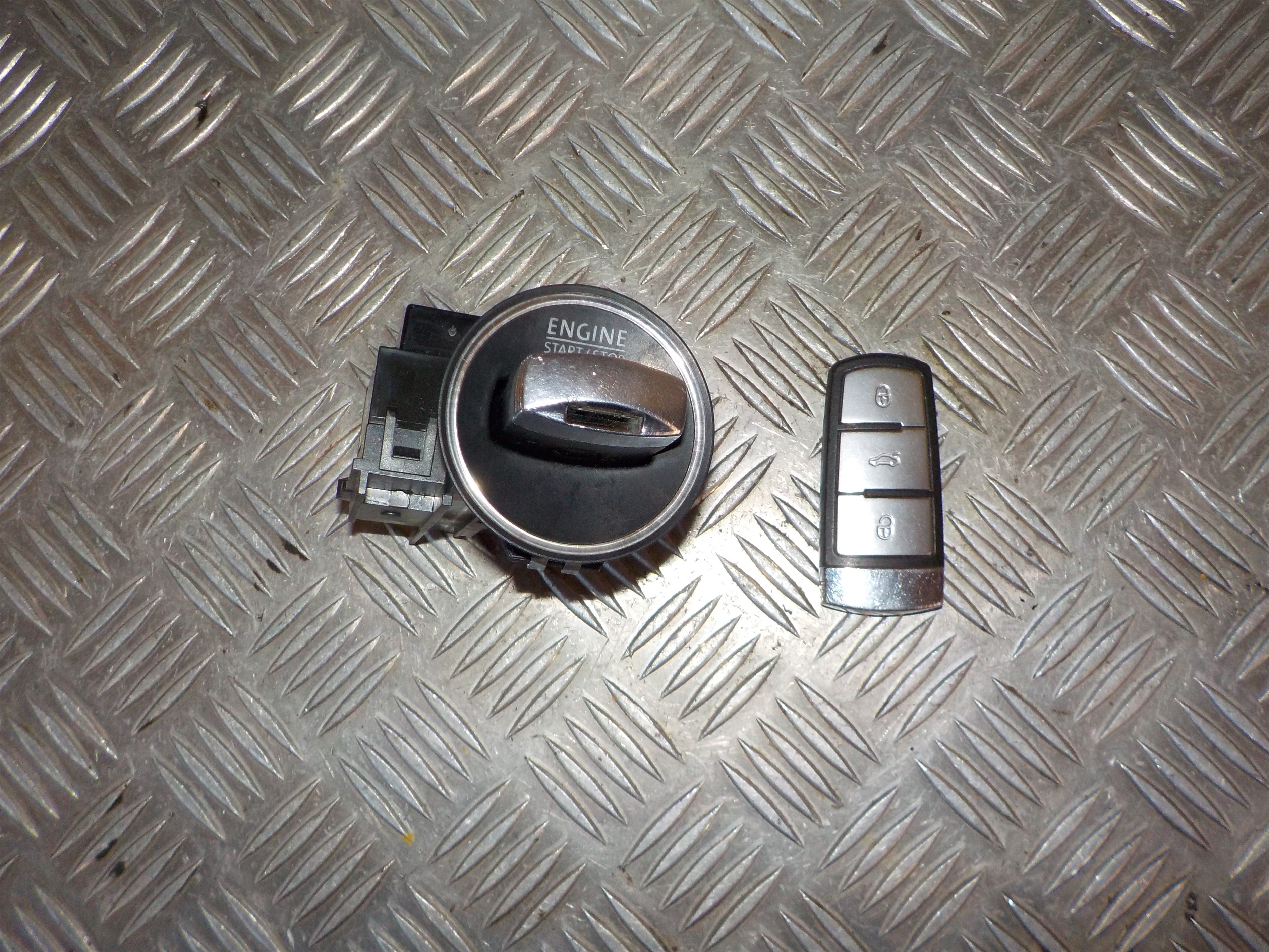 VW Passat 3C Ratlås Med OEM Nr. 3C0905843AC Fra VW Ophugger