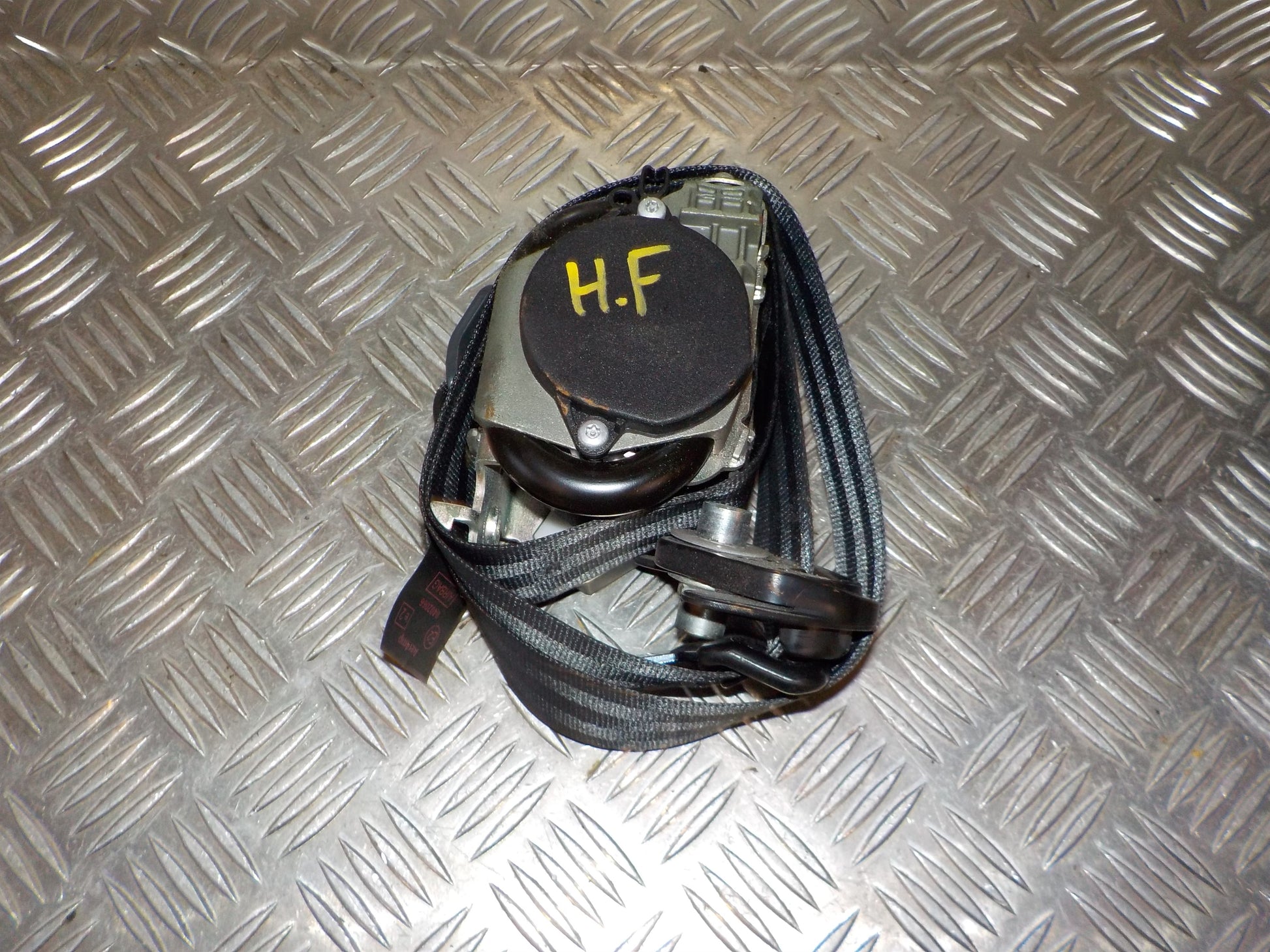 Peugeot 407 Sikkerhedsseler For Med OEM Nr. 7340154 Fra Peugeot Ophugger