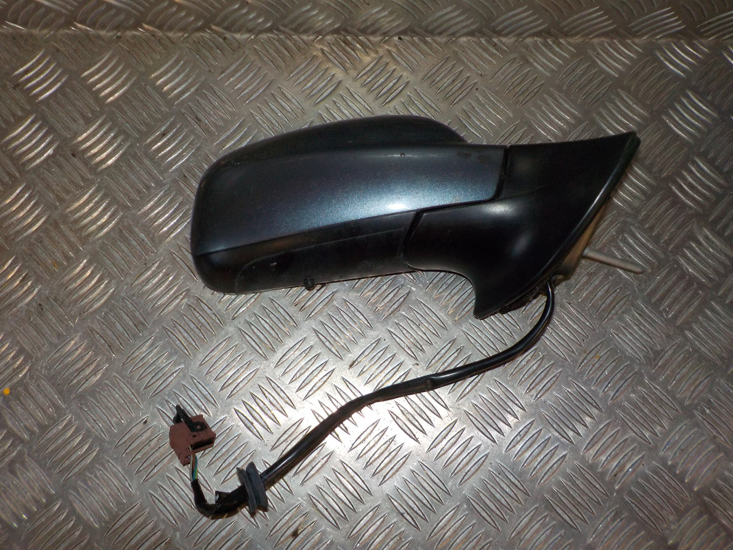 Peugeot 407 Sidespejl Med OEM Nr. 8149VC Fra Peugeot Ophugger