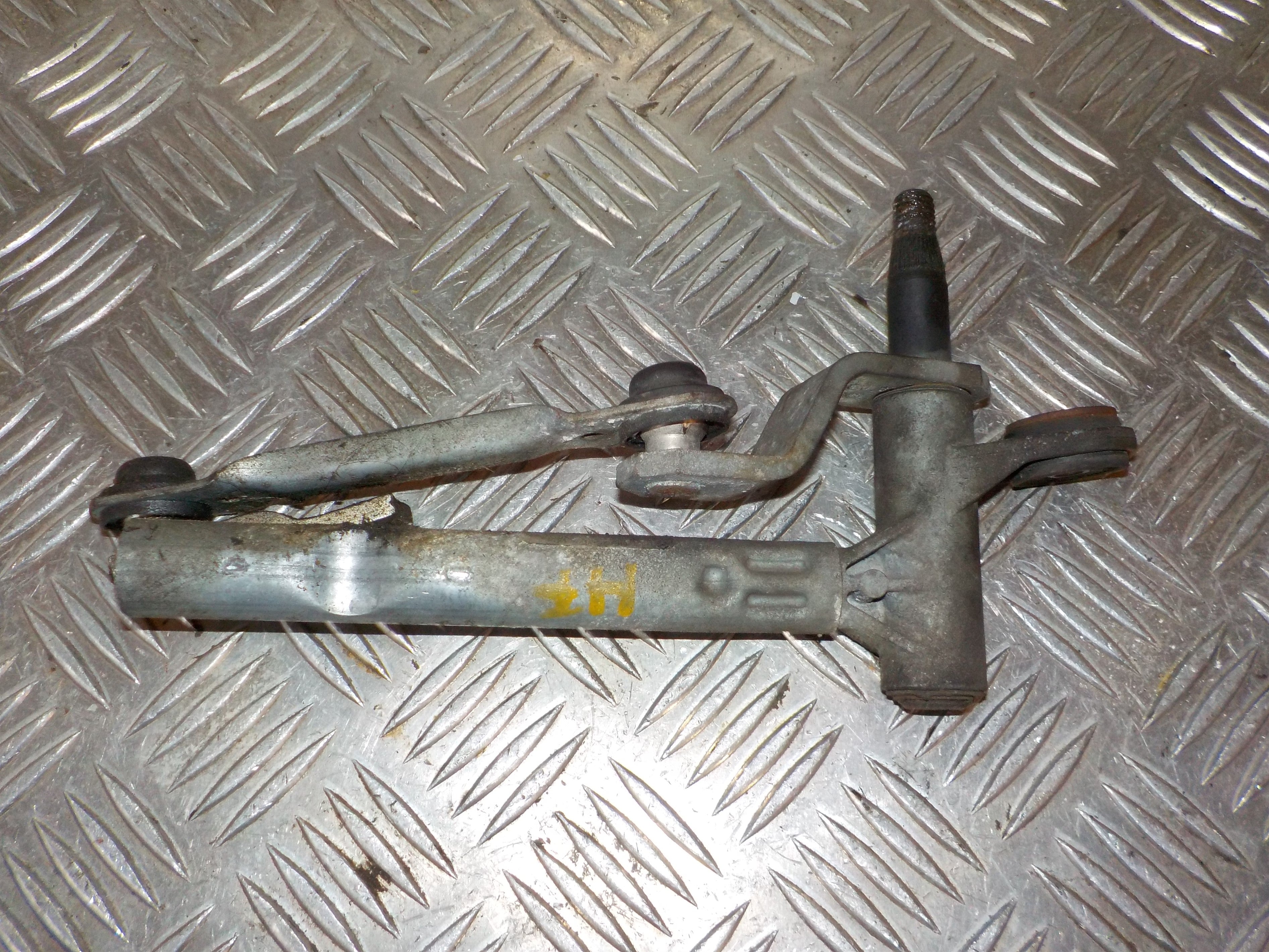 Peugeot 407 Viskertræk Med OEM Nr. Ophugger Fra Peugeot Ophugger