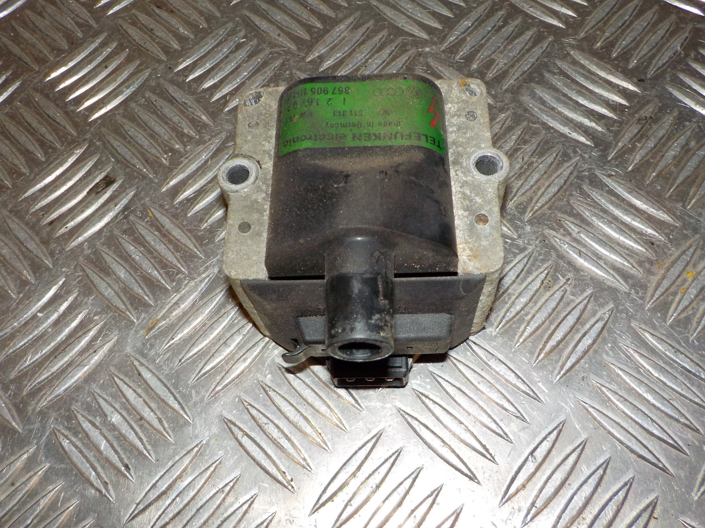 VW Golf 3 1H Tændspole El Med OEM Nr. 867905104a Fra VW Ophugger