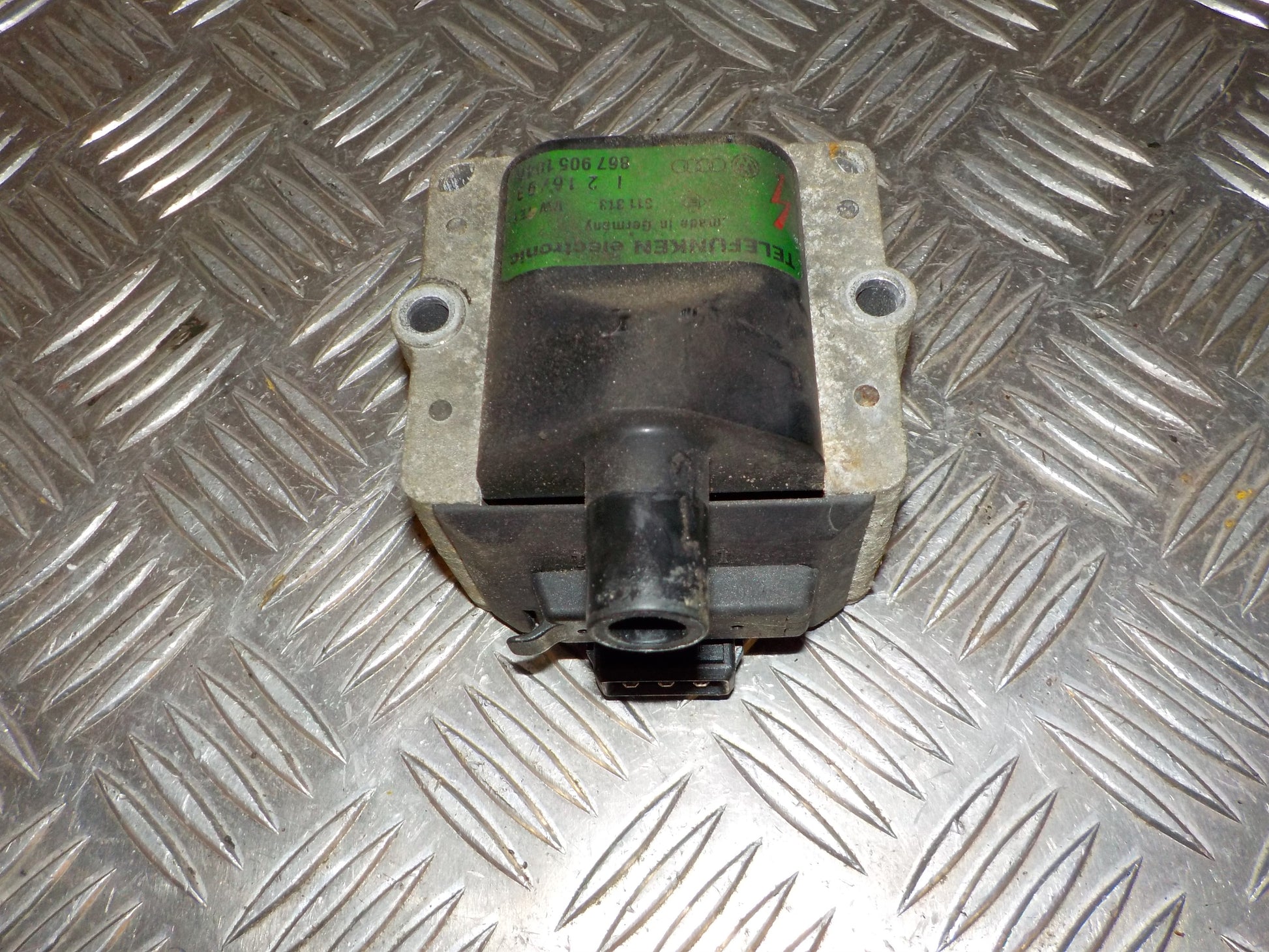 VW Golf 3 1H Tændspole El Med OEM Nr. 867905104a Fra VW Ophugger