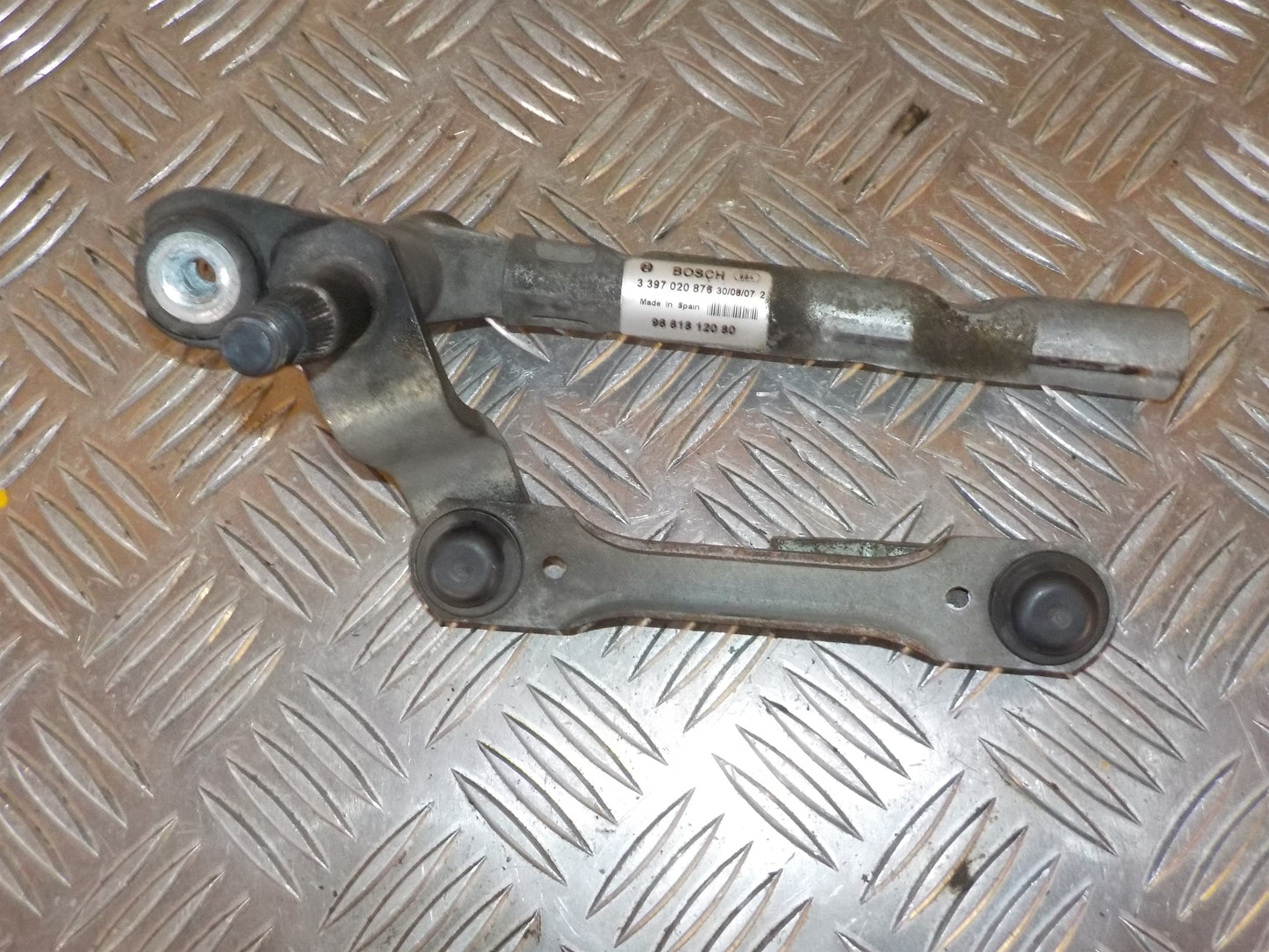 Peugeot 407 Viskertræk Med OEM Nr. 9661812080 Fra Peugeot Ophugger