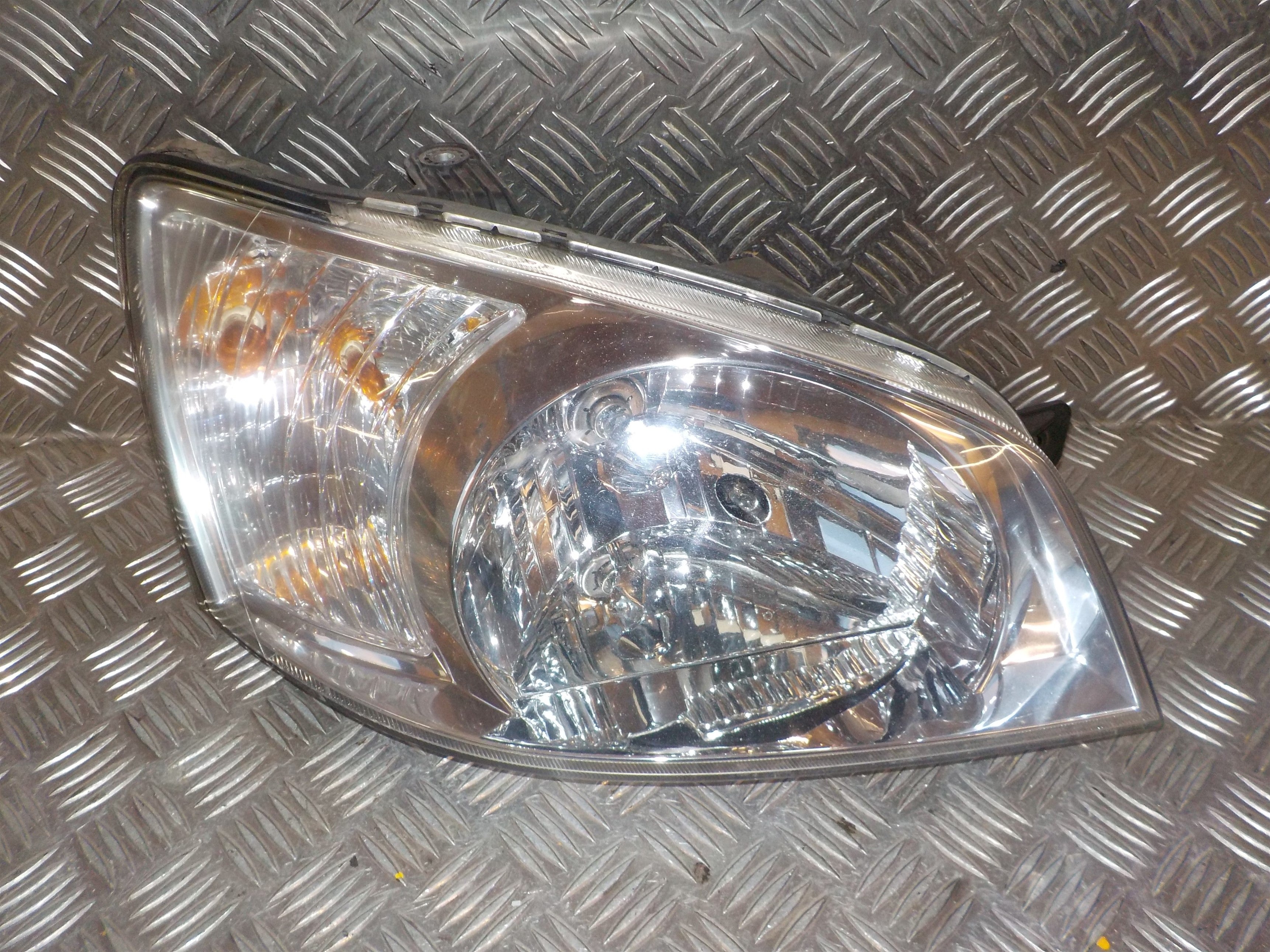 Hyundai Getz Forlygte Med OEM Nr. 921201C010 Fra Hyundai Ophugger