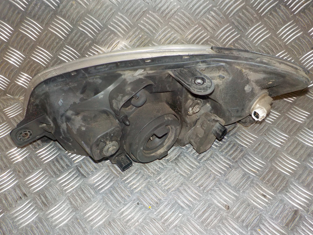 Hyundai Getz Forlygte Med OEM Nr. 921201C010 Fra Hyundai Ophugger