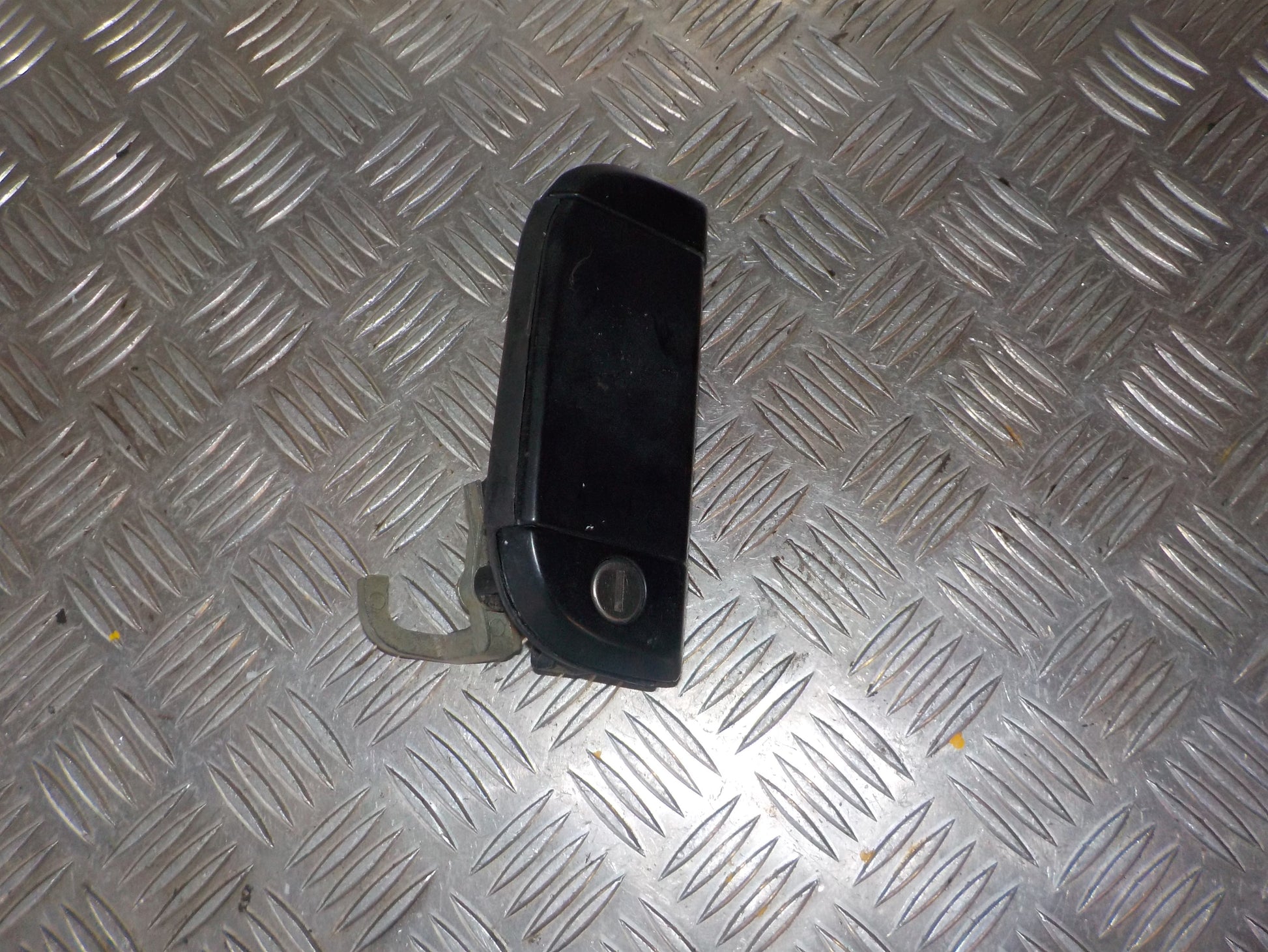 VW Transporter T4 Håndtag Udvendig Med OEM Nr. 701837206 Fra VW Ophugger