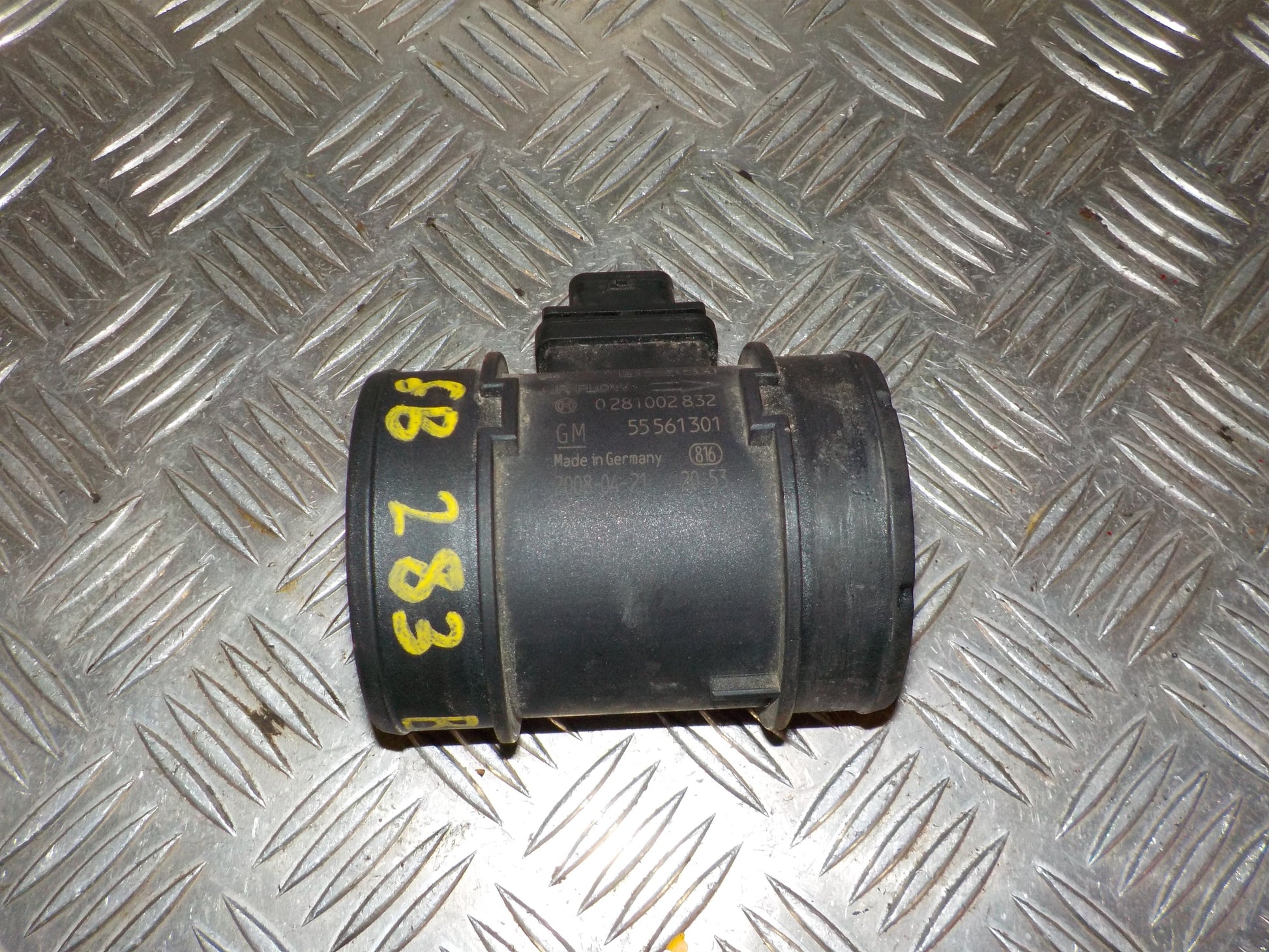 Opel Corsa D Luftmængdemåler Med OEM Nr. 55561301 Fra Opel Ophugger