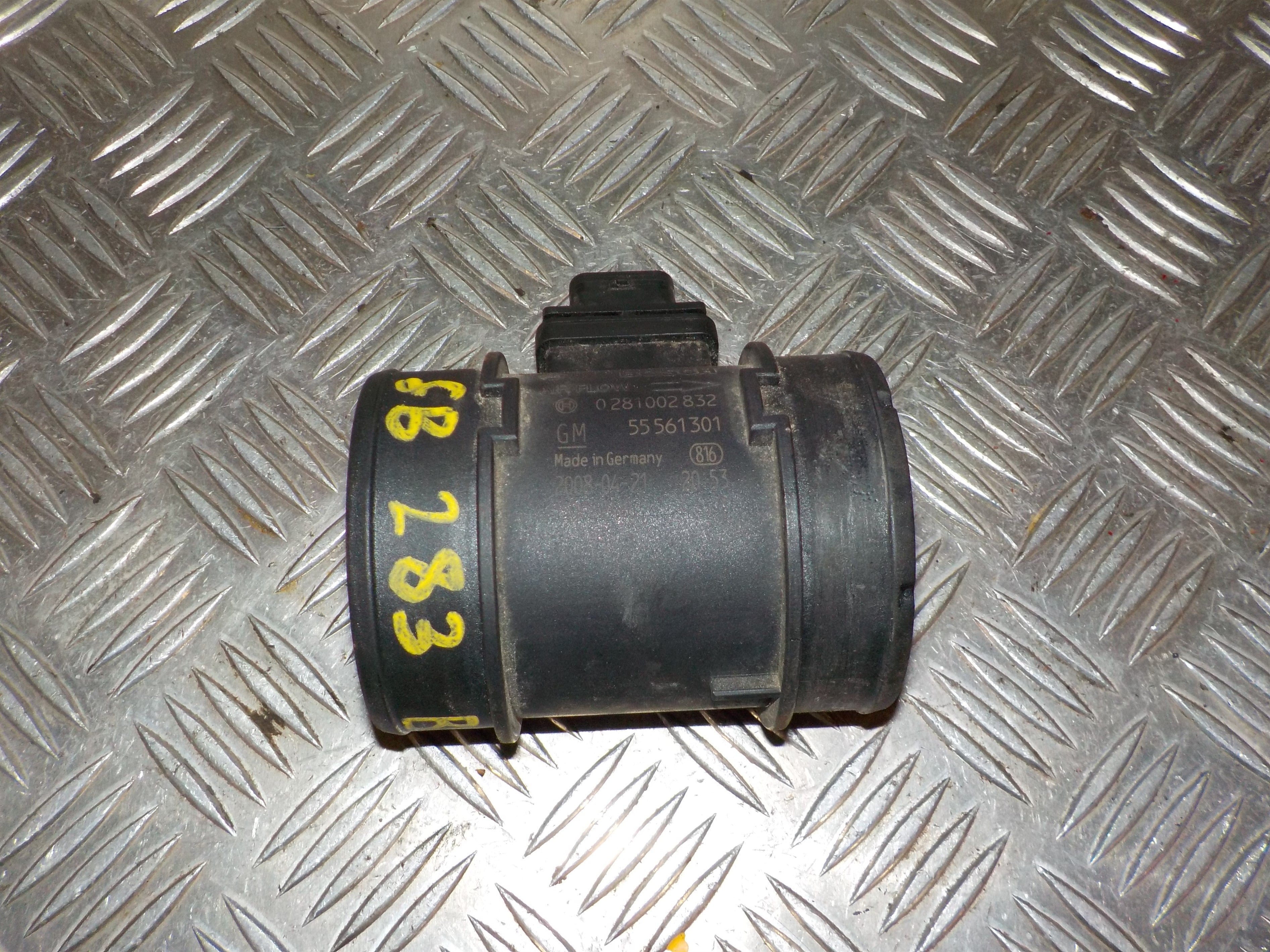 Opel Corsa D Luftmængdemåler Med OEM Nr. 55561301 Fra Opel Ophugger