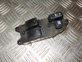 Toyota Corolla Verso Kontakt Rudehejs Med OEM Nr. 848200F40 Fra Toyota Ophugger