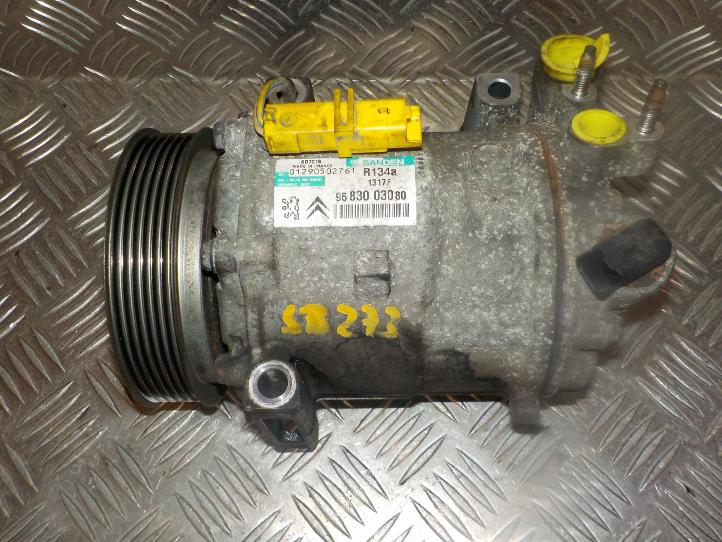 Citroen C5 Aircondition Pumpe Med OEM Nr. 9683003080 Fra Citroen Ophugger